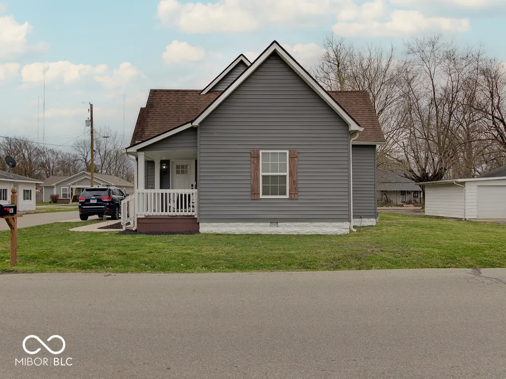 Trafalgar, Indiana 46181, United States, 3 Bedrooms Bedrooms, ,3 BathroomsBathrooms,Residential,Active,101996