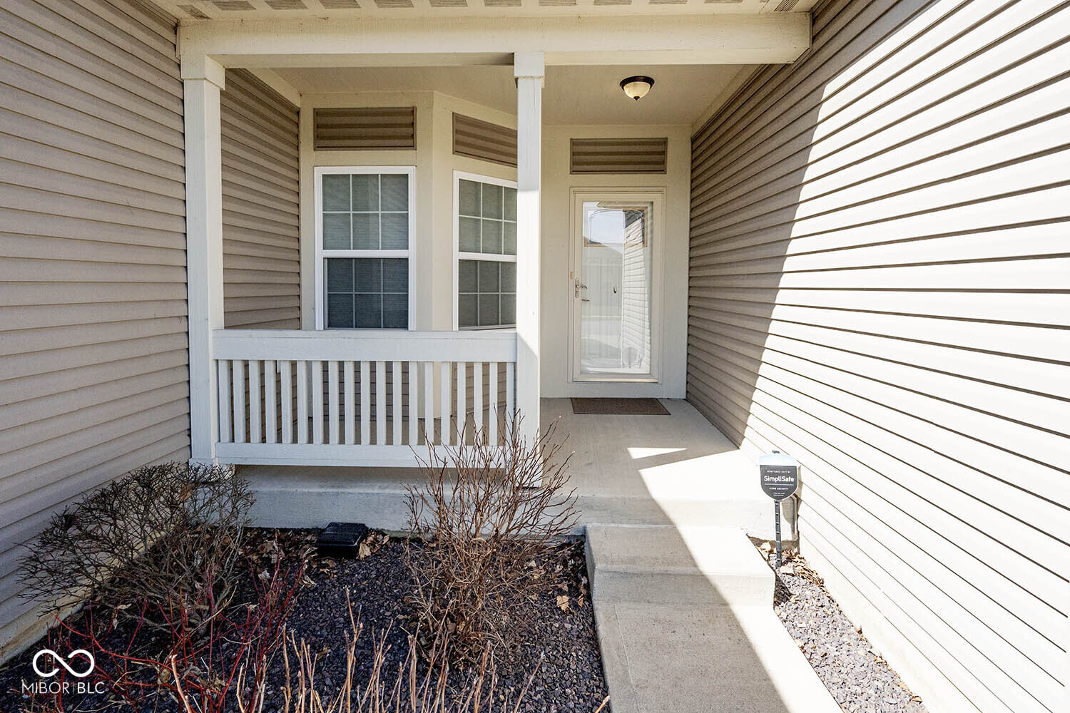 9716 N Mariners Crest