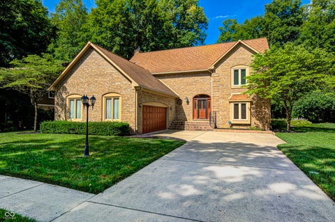 Photo of 4962 Fieldstone Trail, Indianapolis, IN 46254 (MLS # 22112321)