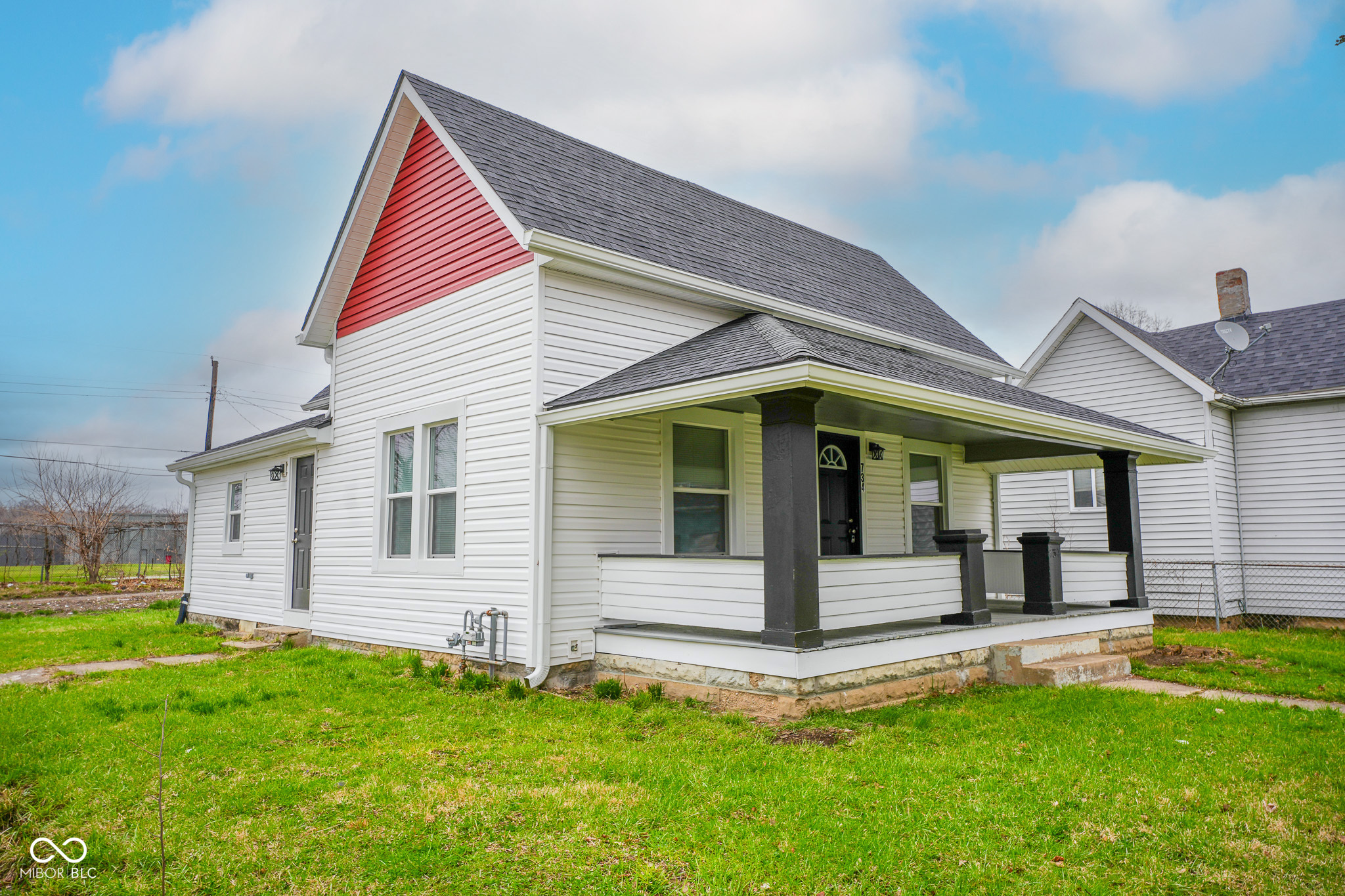 Photo 1 of 18 — 734 W 2nd Street, Anderson, IN 46016