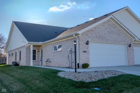 Photo of 789 Disciples Way, Greenwood, IN 46143 (MLS # 22082091)