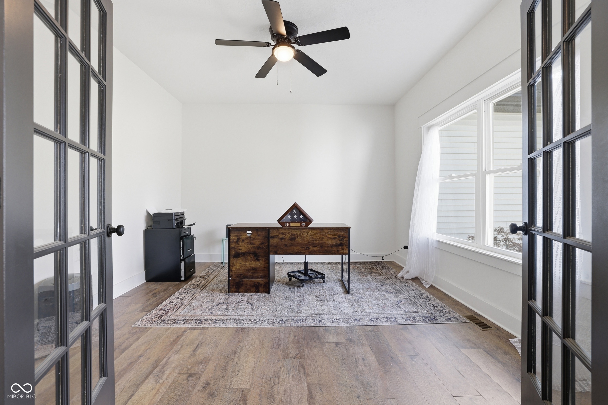 953 S Lantern Lane