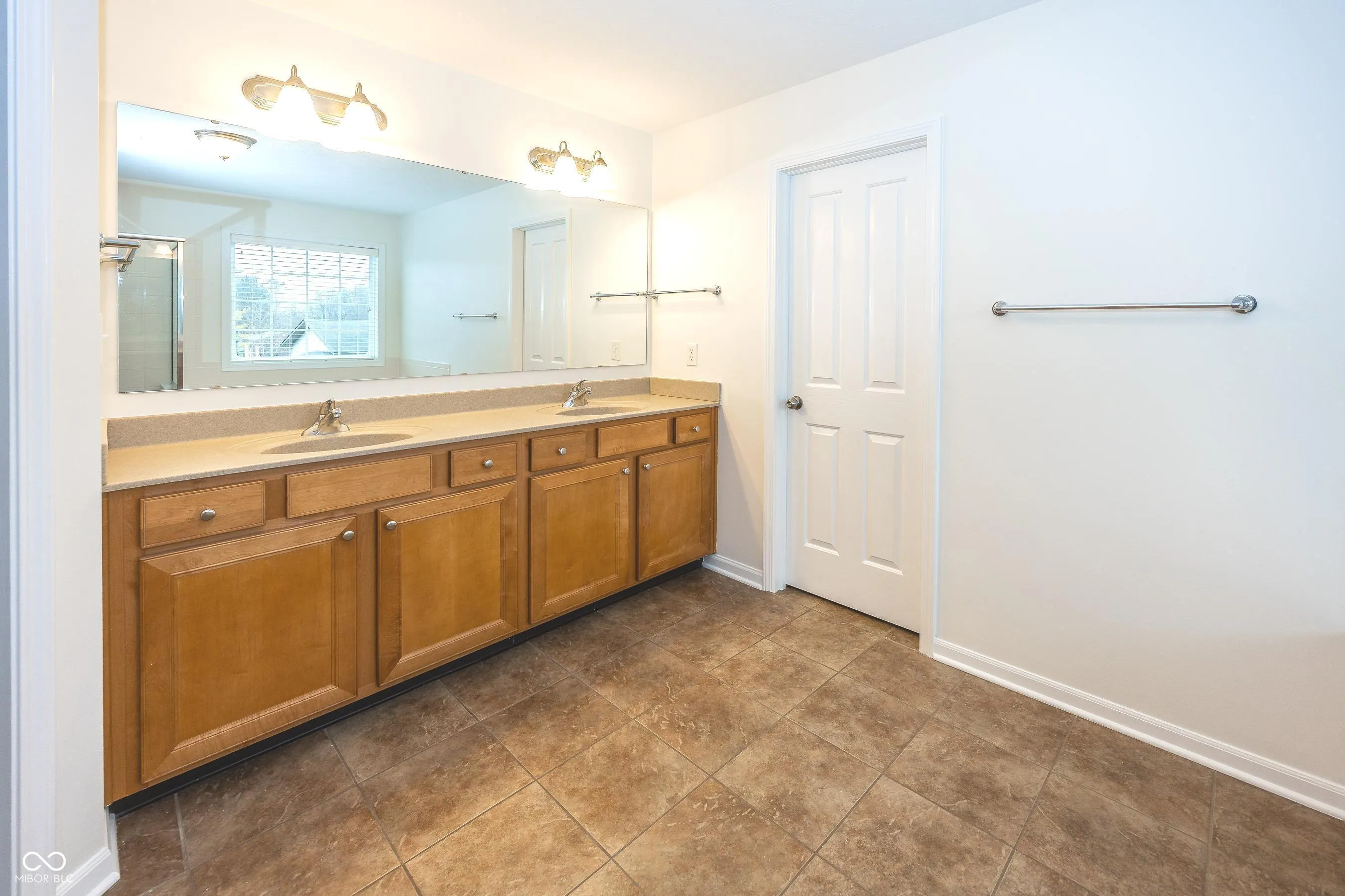 Fishers, Indiana 46037, United States, 4 Bedrooms Bedrooms, ,4 BathroomsBathrooms,Residential,Pending,23898