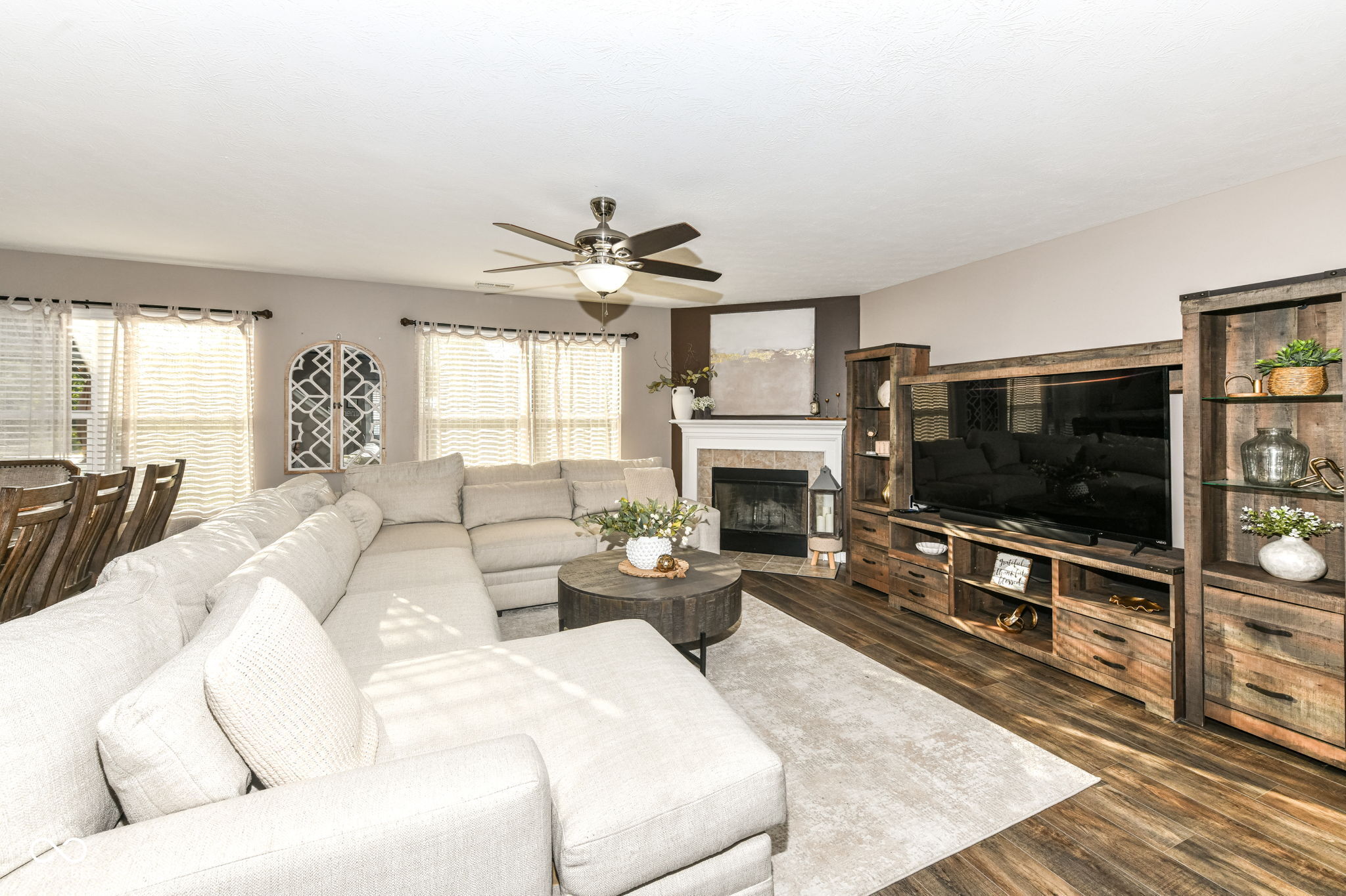 1802 James Run Way