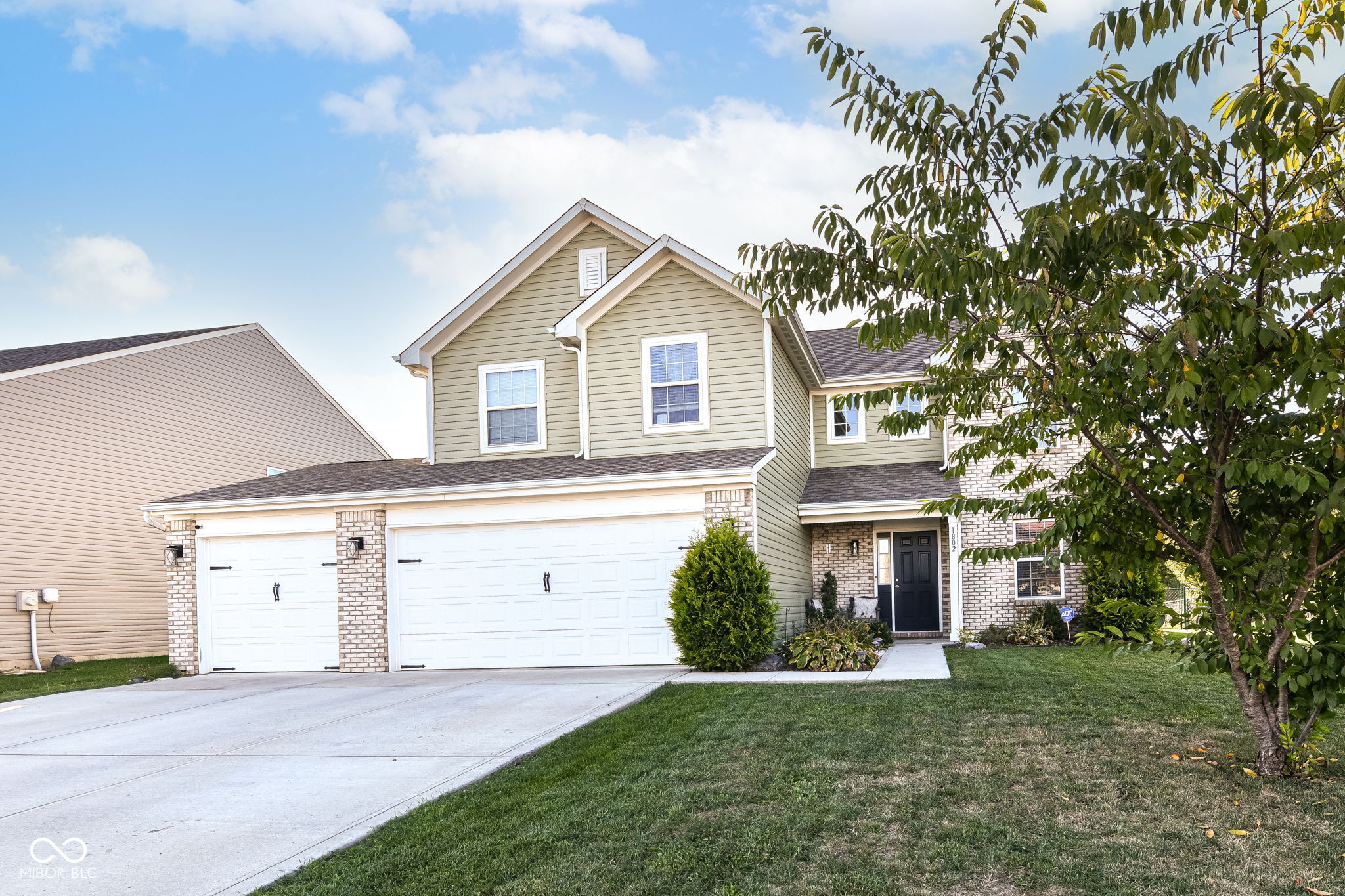 1802 James Run Way