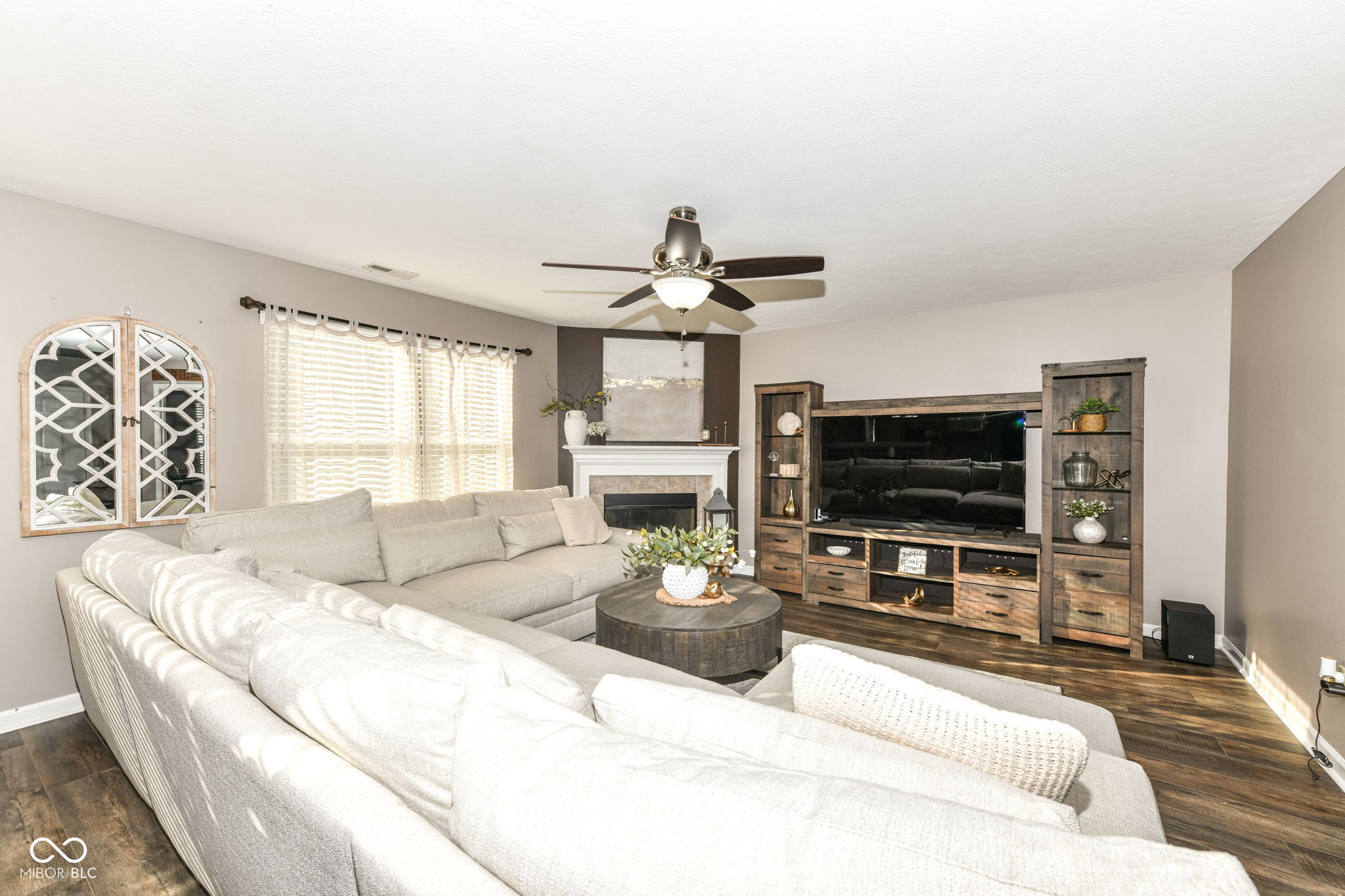 1802 James Run Way