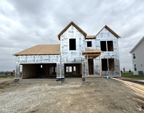 Photo of 615 Firefly Court, Greenfield, IN 46140 (MLS # 22088981)