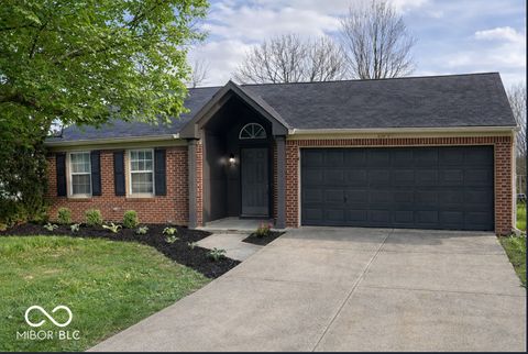 Photo of 6815 Cherry Laurel Lane, Fishers, IN 46038 (MLS # 22082219)
