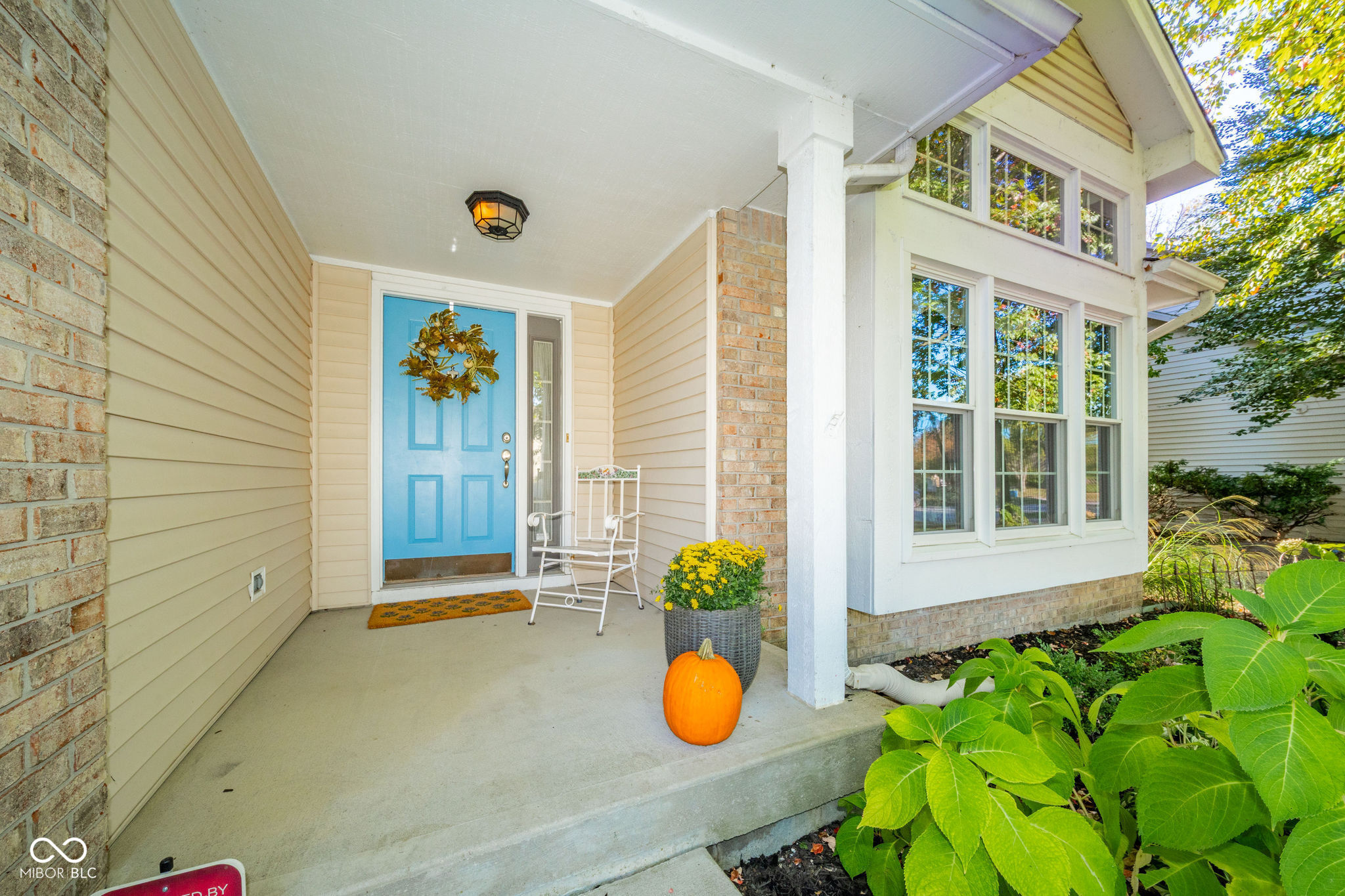 7689 Willow Ridge