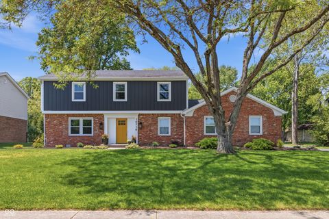 Photo of 10716 W Lakeshore Drive, Carmel, IN 46033 (MLS # 22100574)