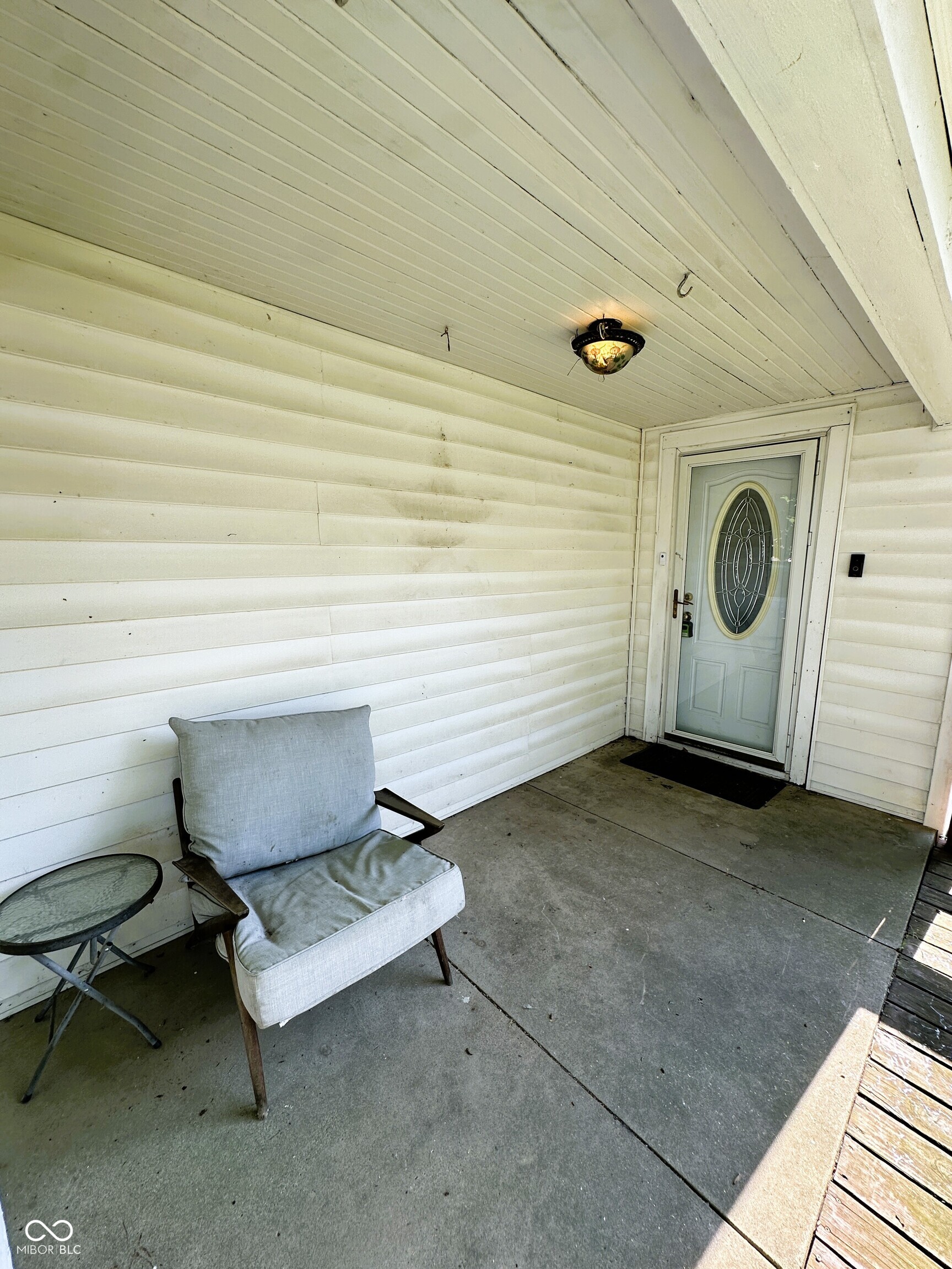 8 N Meridian Street