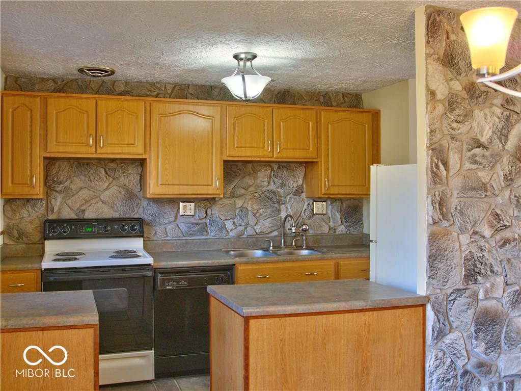 10346 Starview Drive