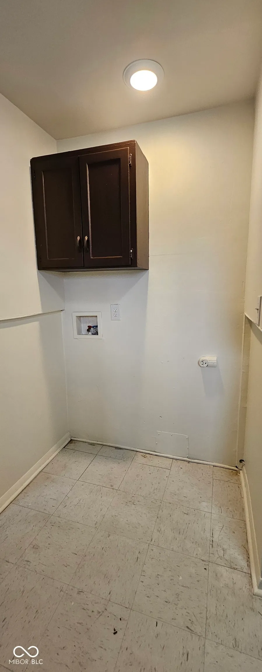 Indianapolis, Indiana 46226, United States, 3 Bedrooms Bedrooms, ,2 BathroomsBathrooms,Residential,Active,13261