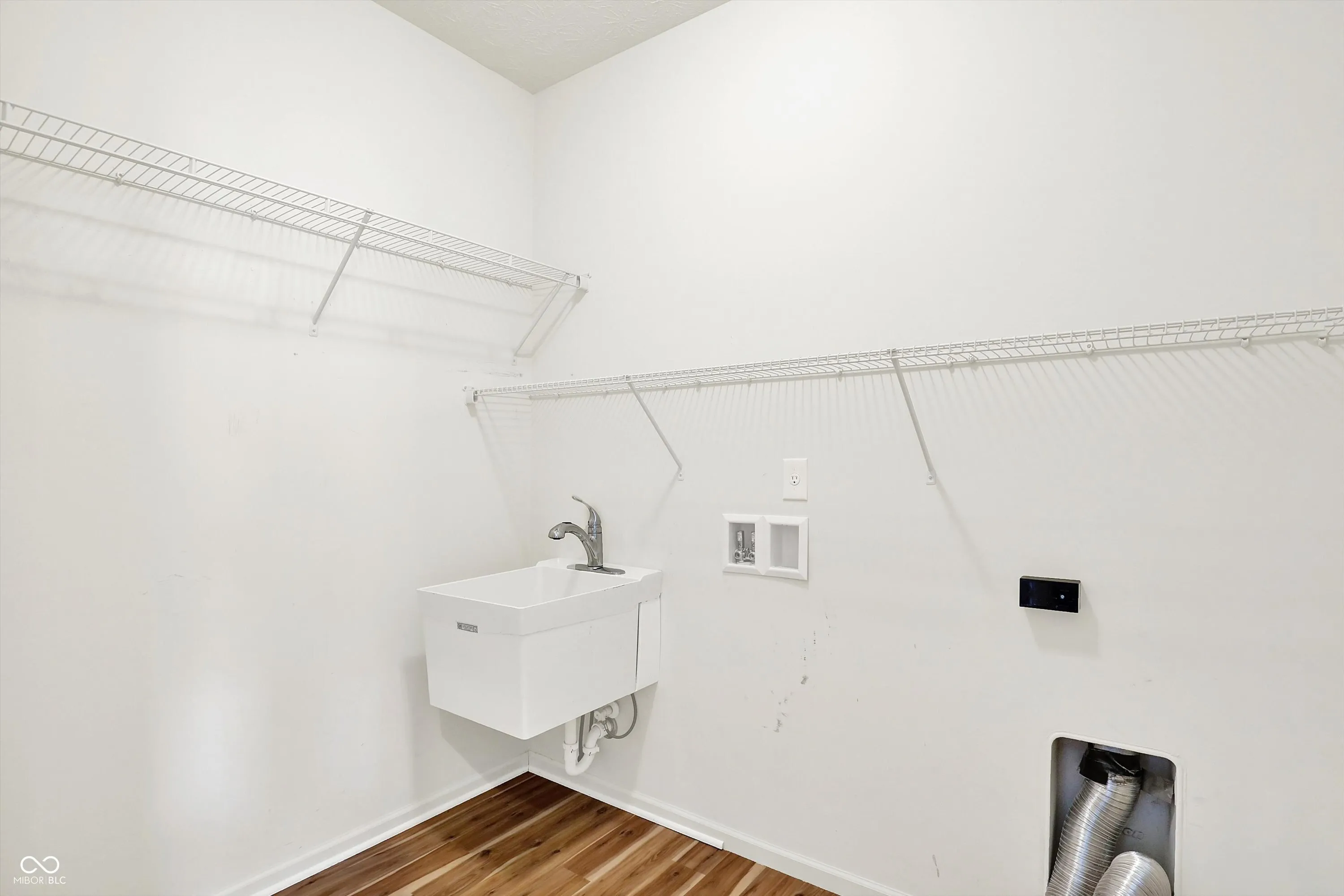 Fishers, Indiana 46037, United States, 2 Bedrooms Bedrooms, ,2 BathroomsBathrooms,Residential,Active,195656