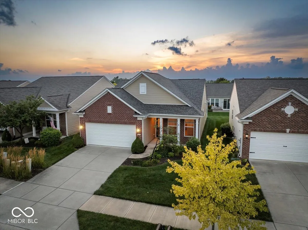 Fishers, Indiana 46037, United States, 2 Bedrooms Bedrooms, ,2 BathroomsBathrooms,Residential,Active,195656