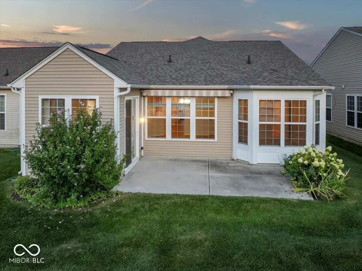 Fishers, Indiana 46037, United States, 2 Bedrooms Bedrooms, ,2 BathroomsBathrooms,Residential,Active,195656