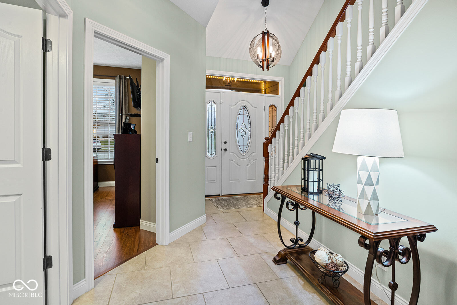 3677 Chesterfield Way