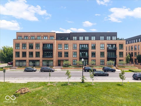 Photo of 877 N East Street #UNIT 101, Indianapolis, IN 46202 (MLS # 22118786)
