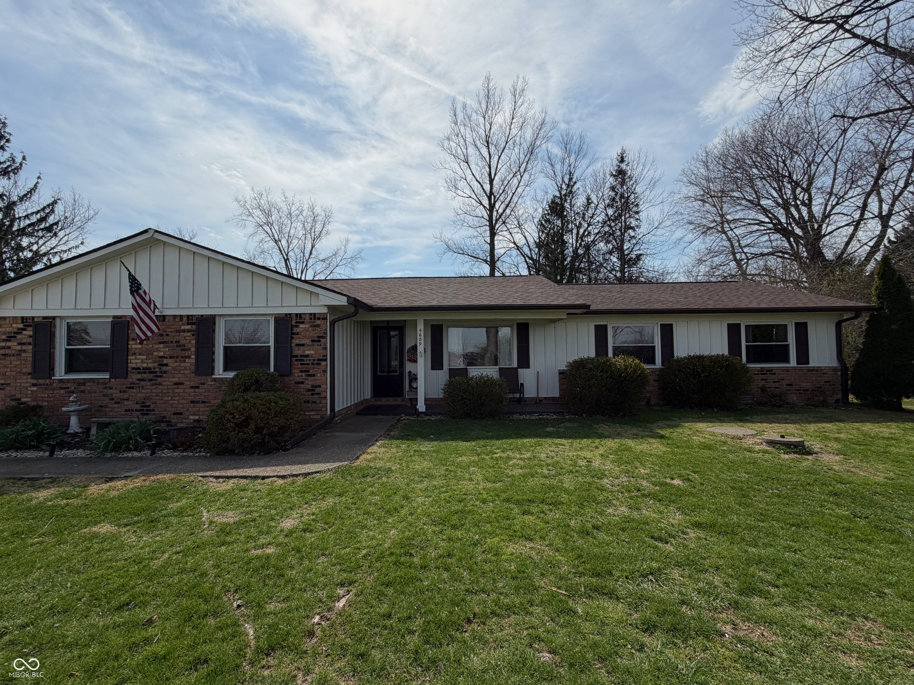 4689 N Frontage Road