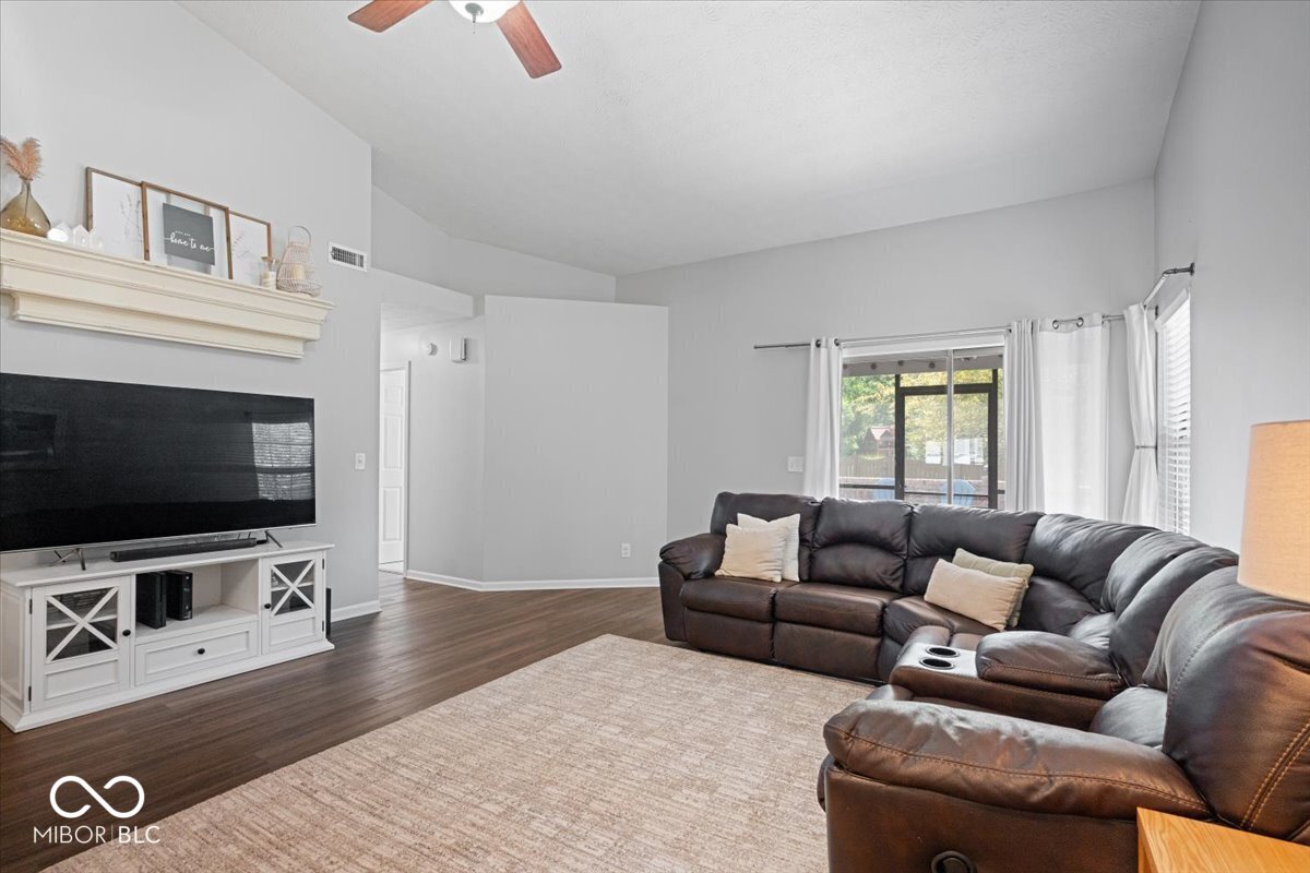 12511 Saksons Boulevard