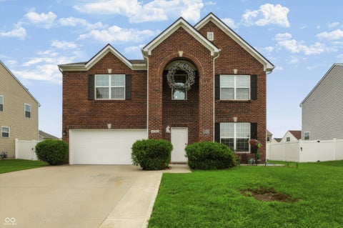 Photo of 1378 Padana Drive, Greenwood, IN 46143 (MLS # 22121581)