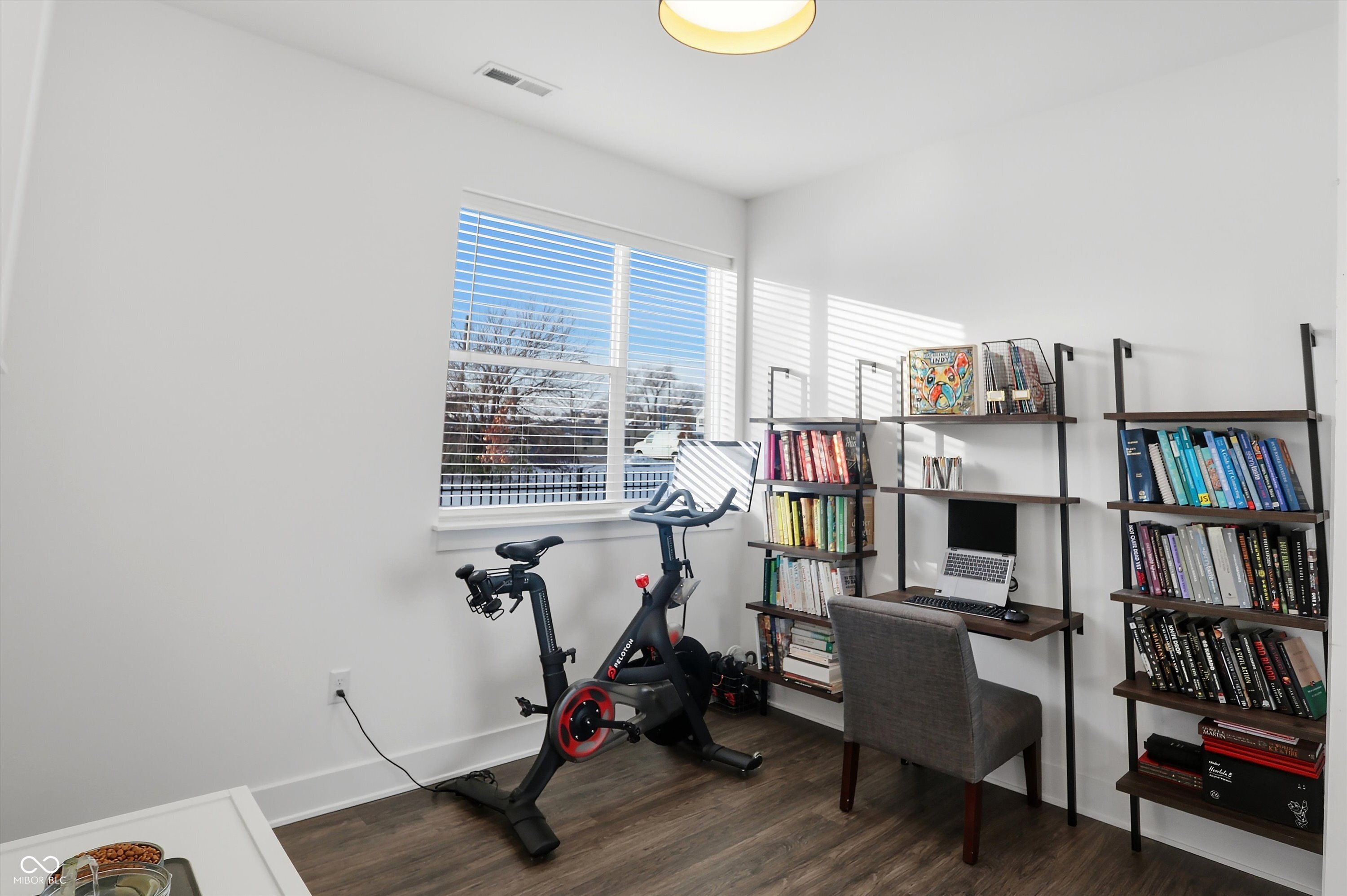 737 Switchyard Place