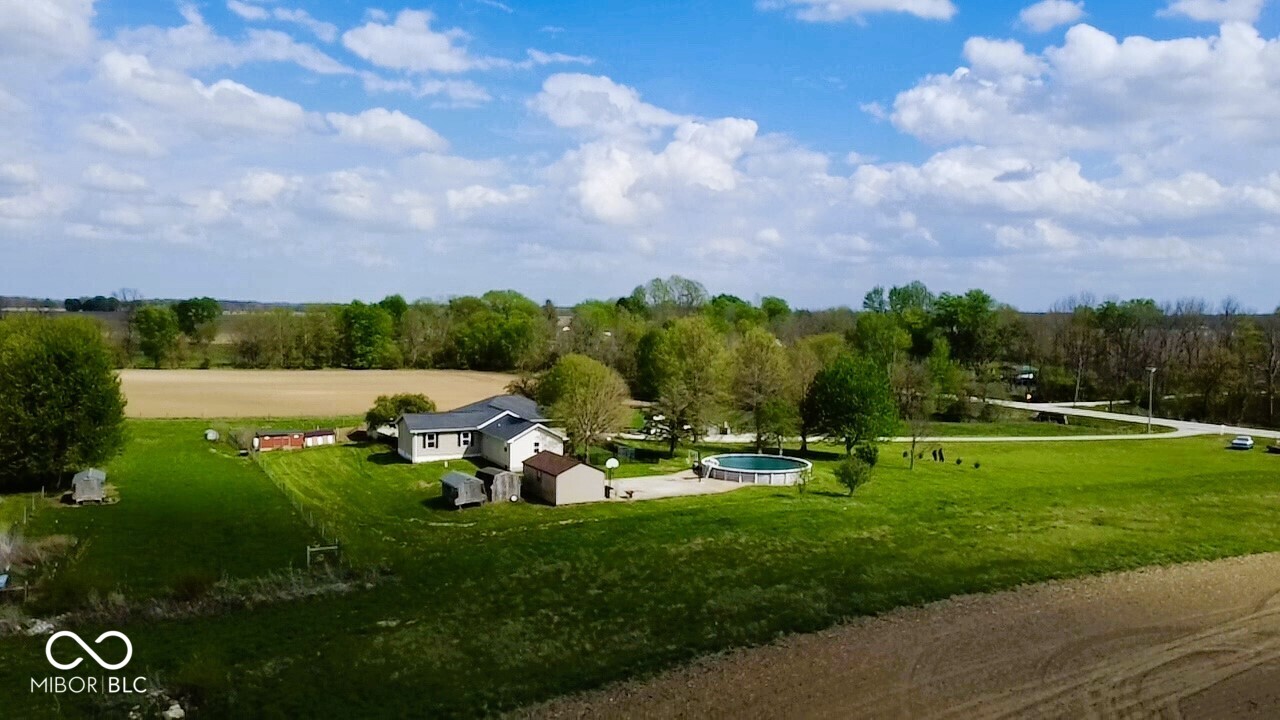 8021 E State Road 236