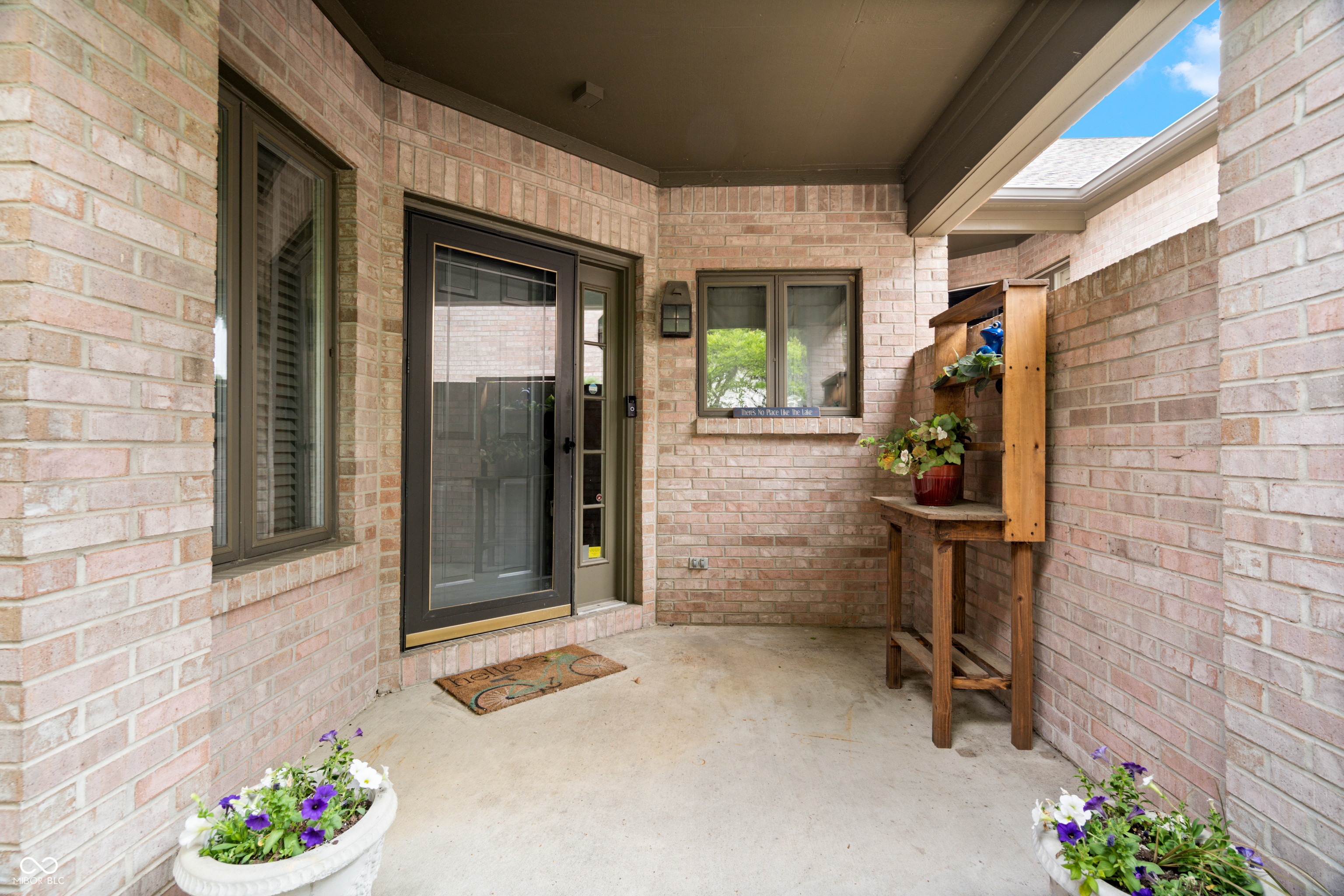 11323 Shoreview Lane