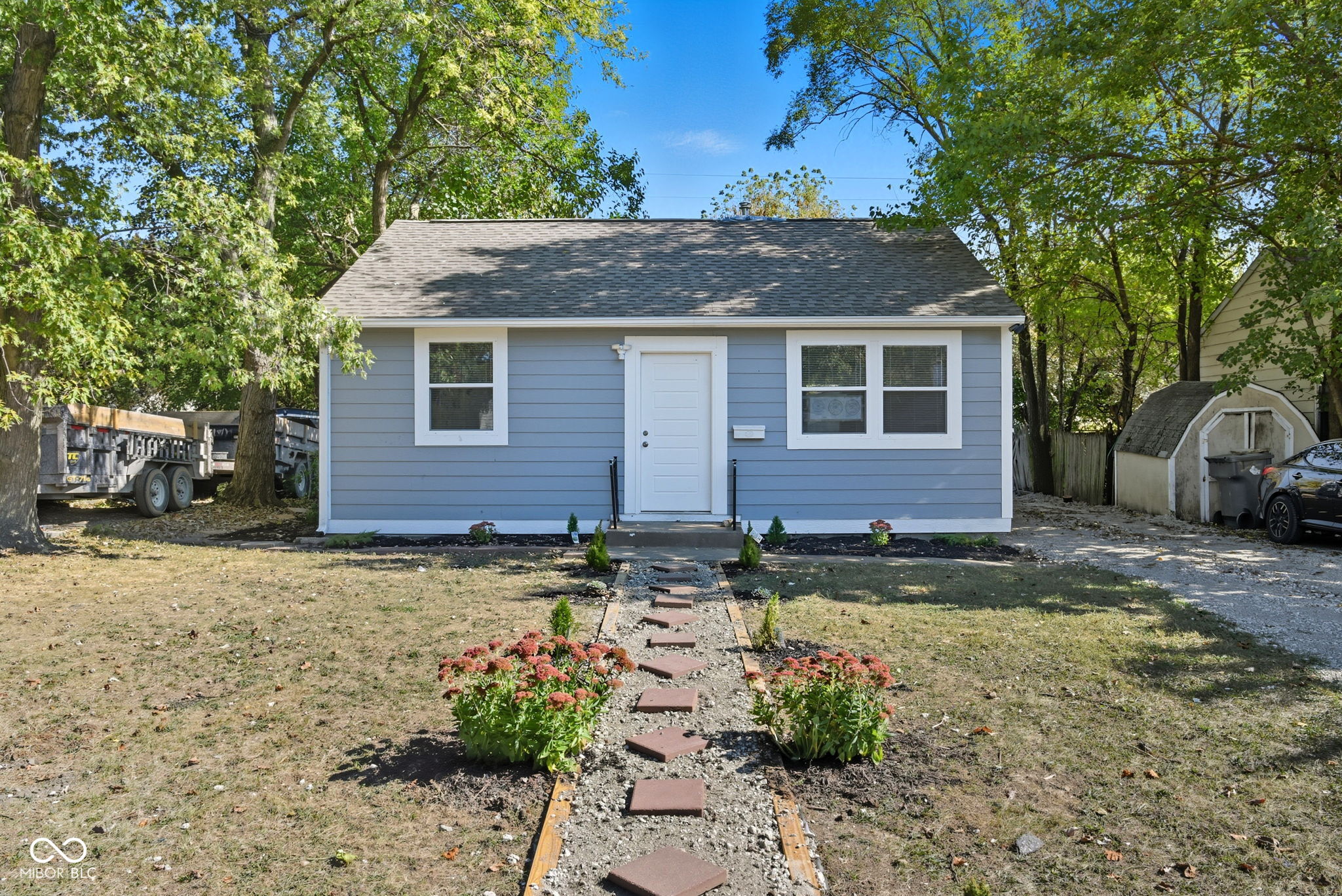 2305 N Goodlet Avenue