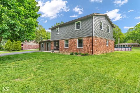 Photo of 4851 Wycliff East Drive, Indianapolis, IN 46221 (MLS # 22098496)