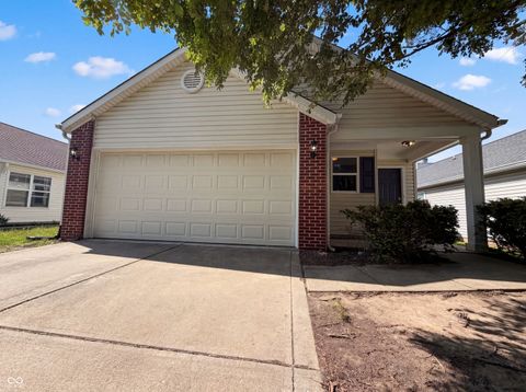 Photo of 149 Gazebo Drive, Indianapolis, IN 46227 (MLS # 22097601)