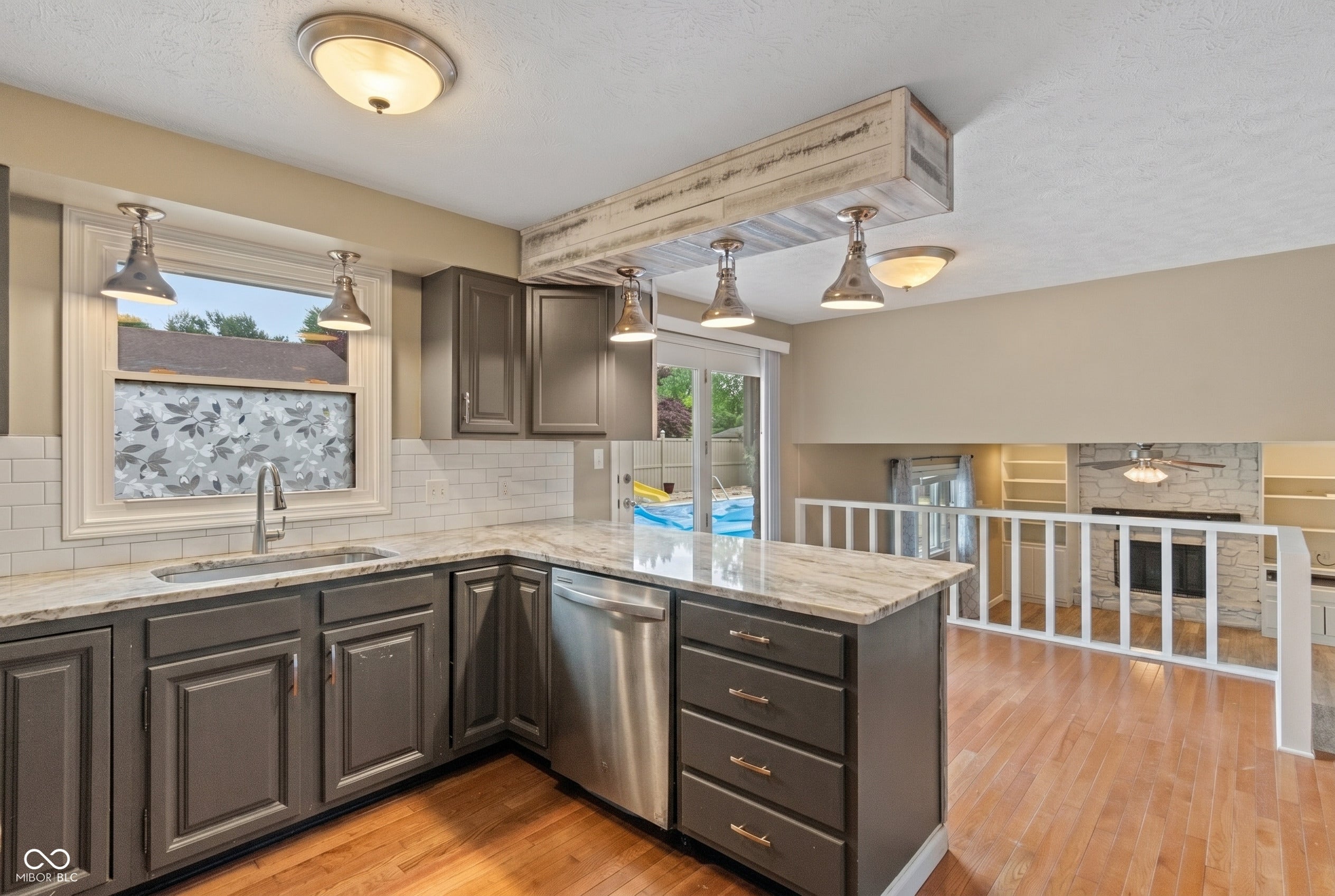 1031 Parkside Drive