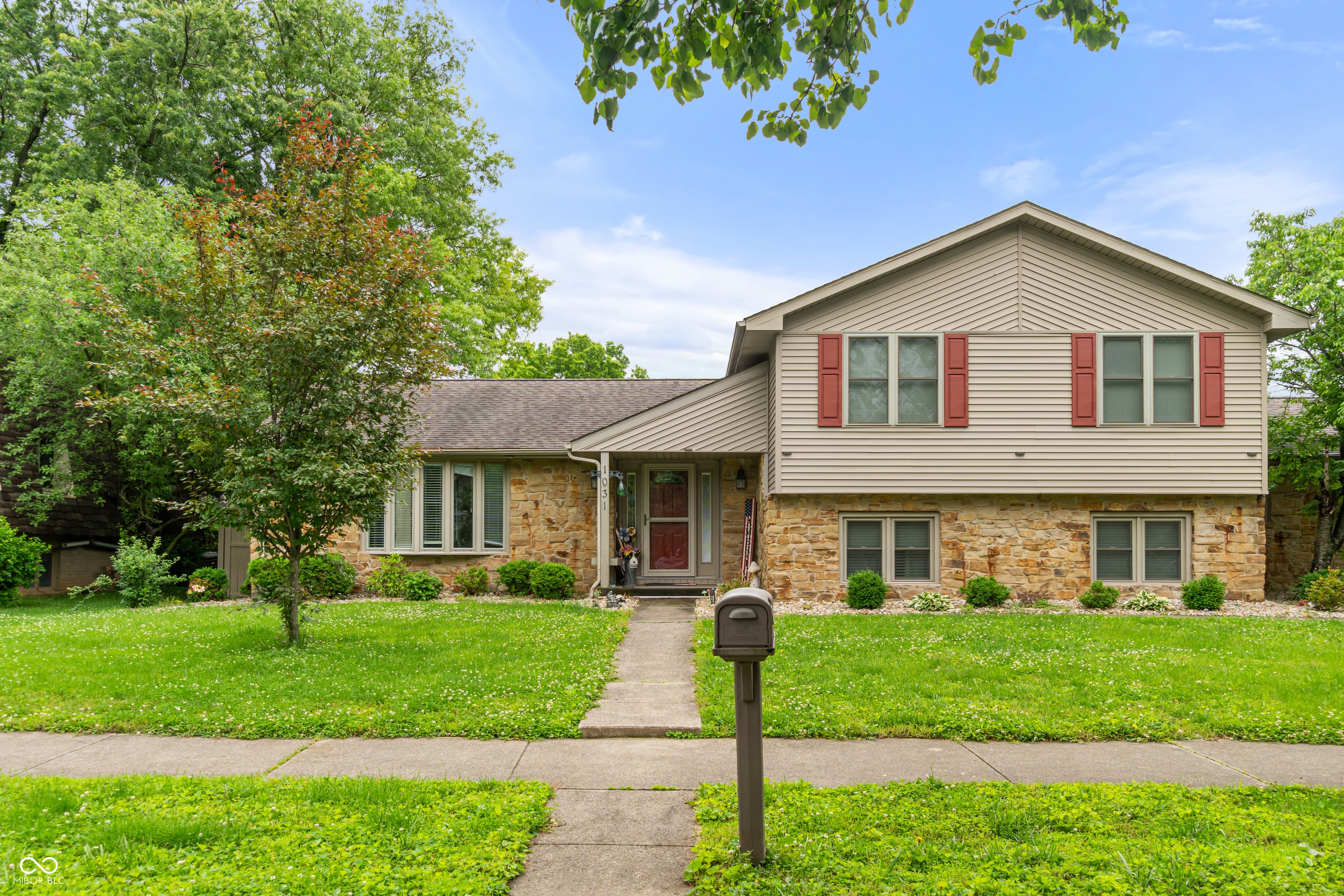 Photo 1 of 53 — 1031 Parkside Drive, Columbus, IN 47203