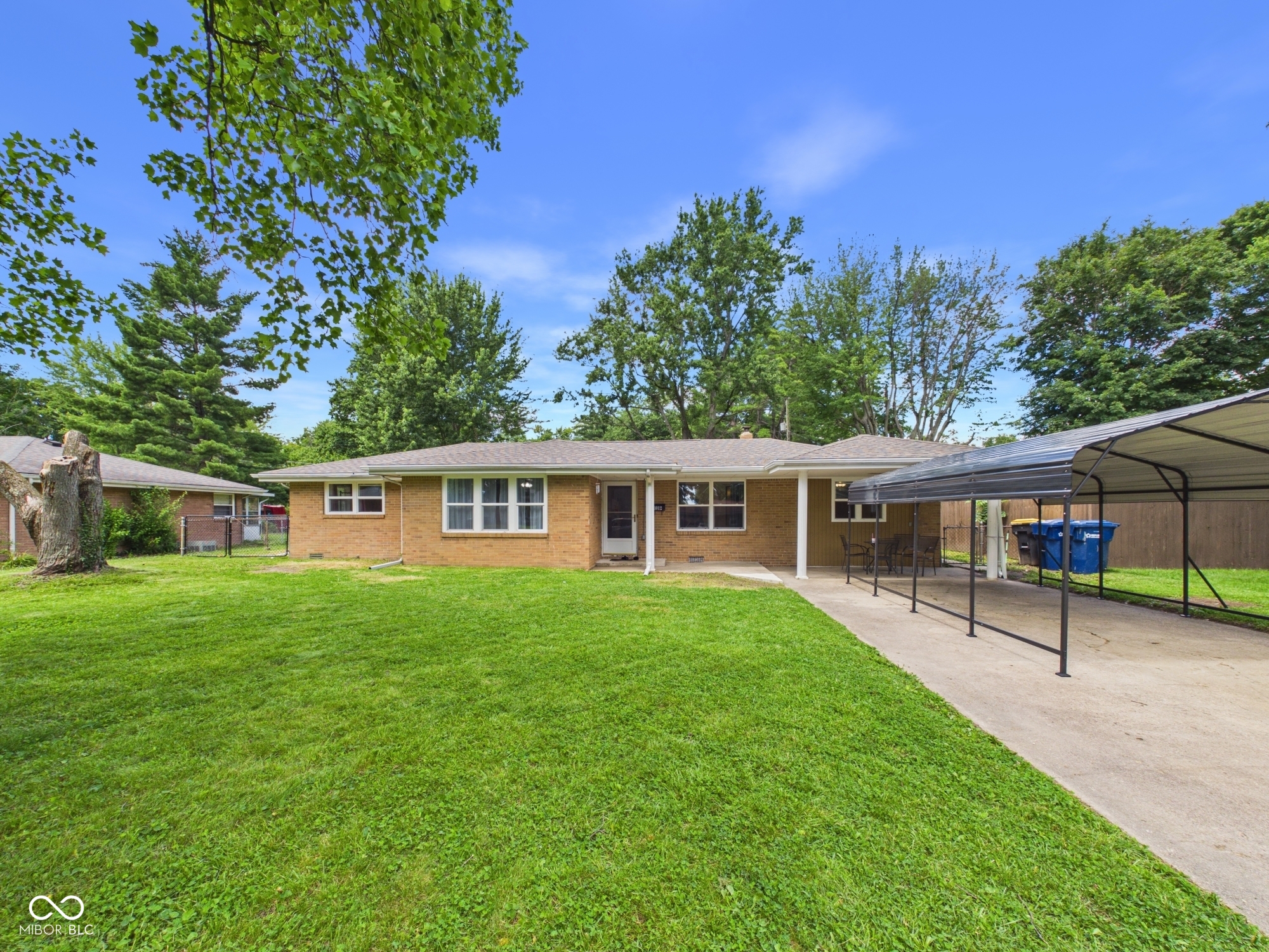 Photo 1 of 31 — 3012 E 6th Street, Anderson, IN 46012
