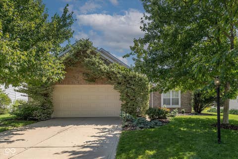 Photo of 12051 Driftstone Drive, Fishers, IN 46037 (MLS # 22114927)