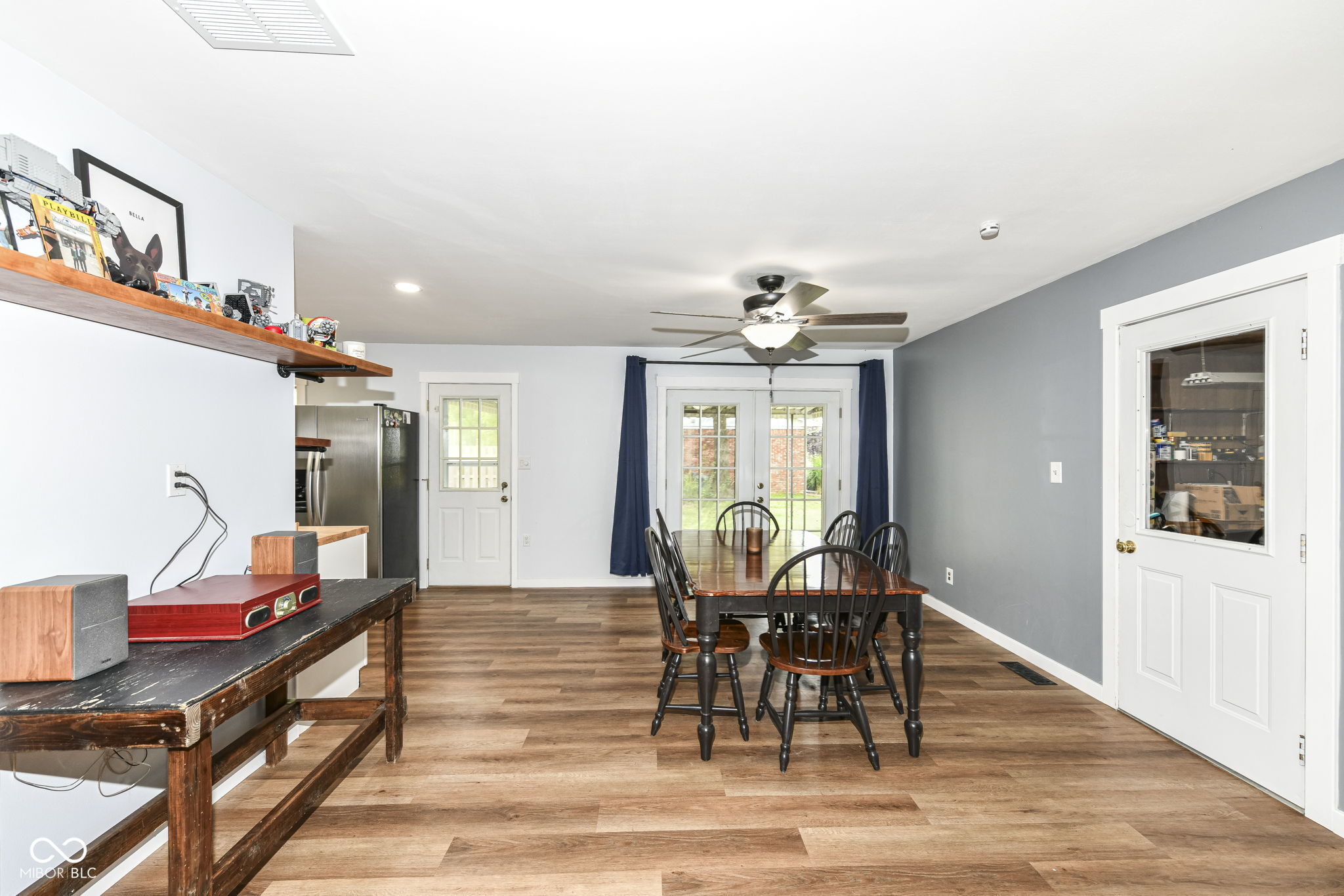 Indianapolis, Indiana 46256, United States, 3 Bedrooms Bedrooms, ,2 BathroomsBathrooms,Residential,Pending,42454