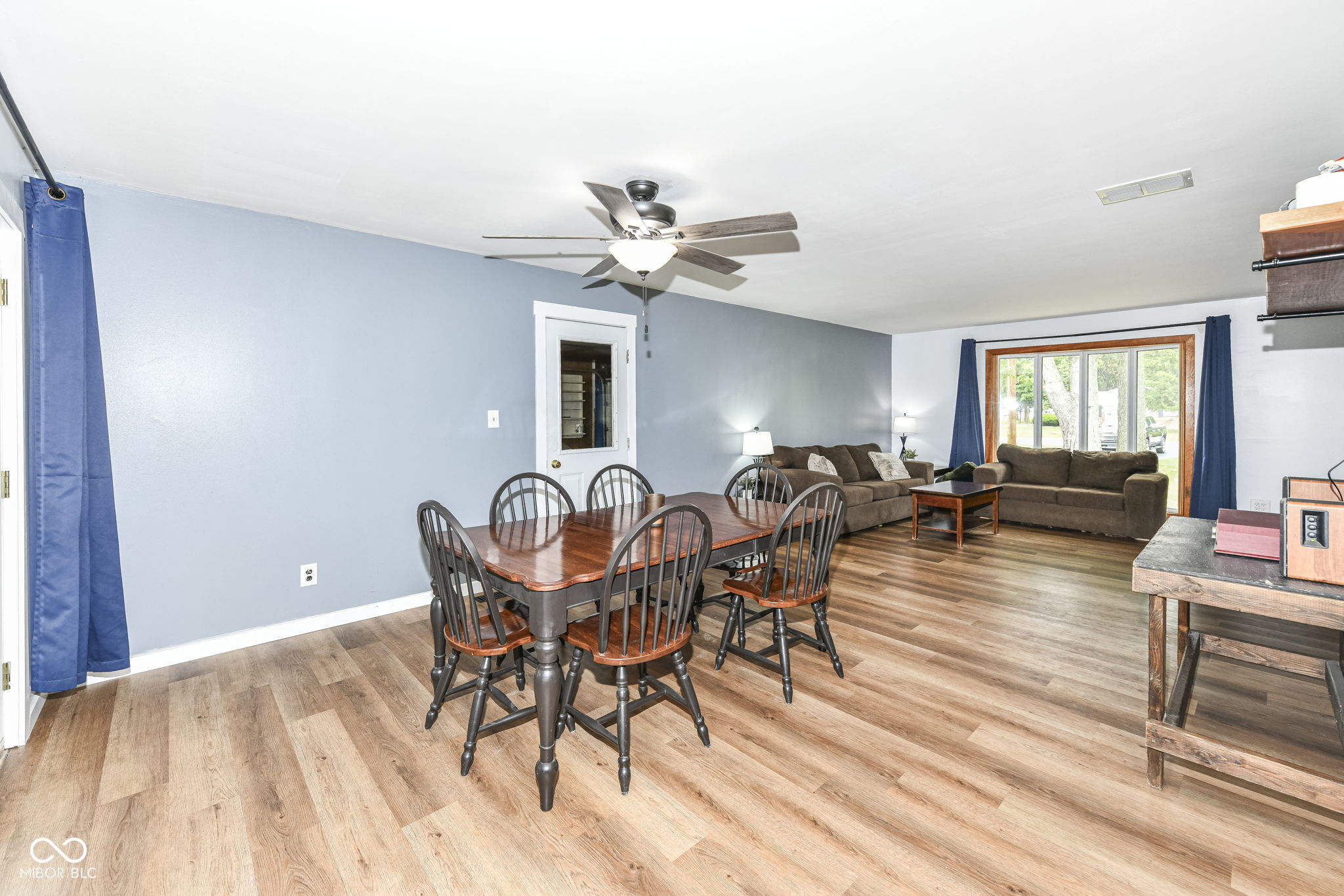 Indianapolis, Indiana 46256, United States, 3 Bedrooms Bedrooms, ,2 BathroomsBathrooms,Residential,Pending,42454