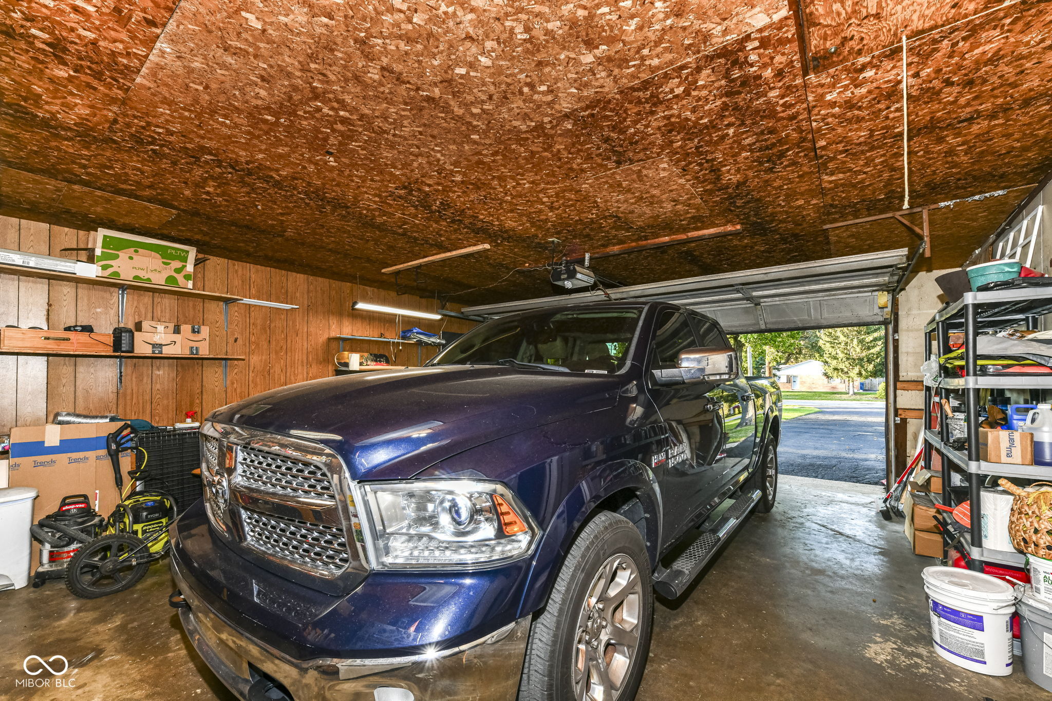 Indianapolis, Indiana 46256, United States, 3 Bedrooms Bedrooms, ,2 BathroomsBathrooms,Residential,Pending,42454