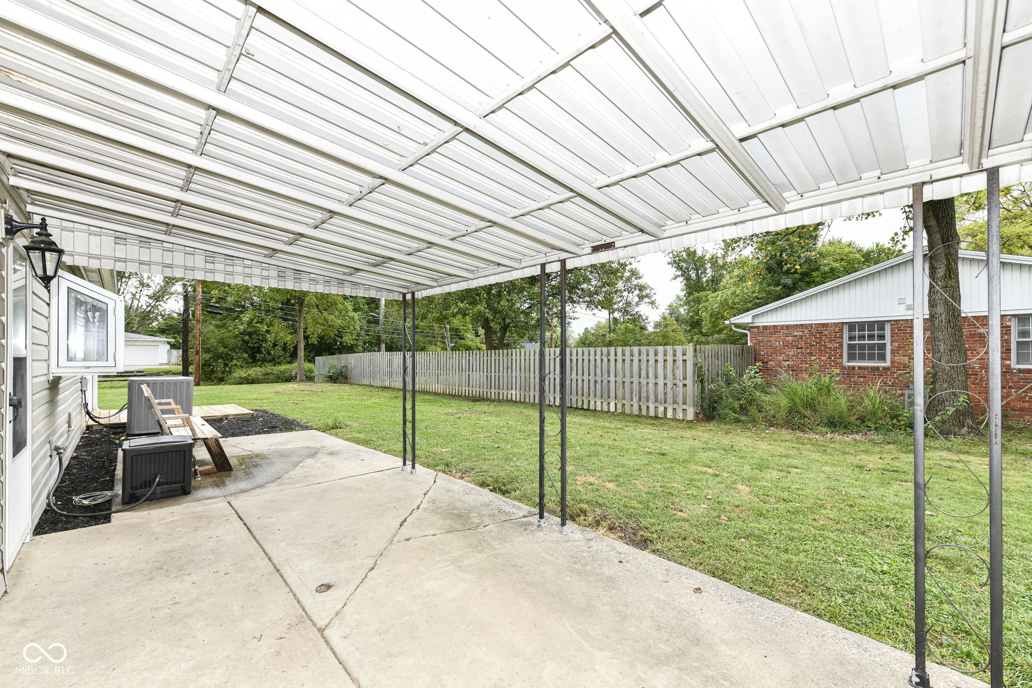 Indianapolis, Indiana 46256, United States, 3 Bedrooms Bedrooms, ,2 BathroomsBathrooms,Residential,Pending,42454