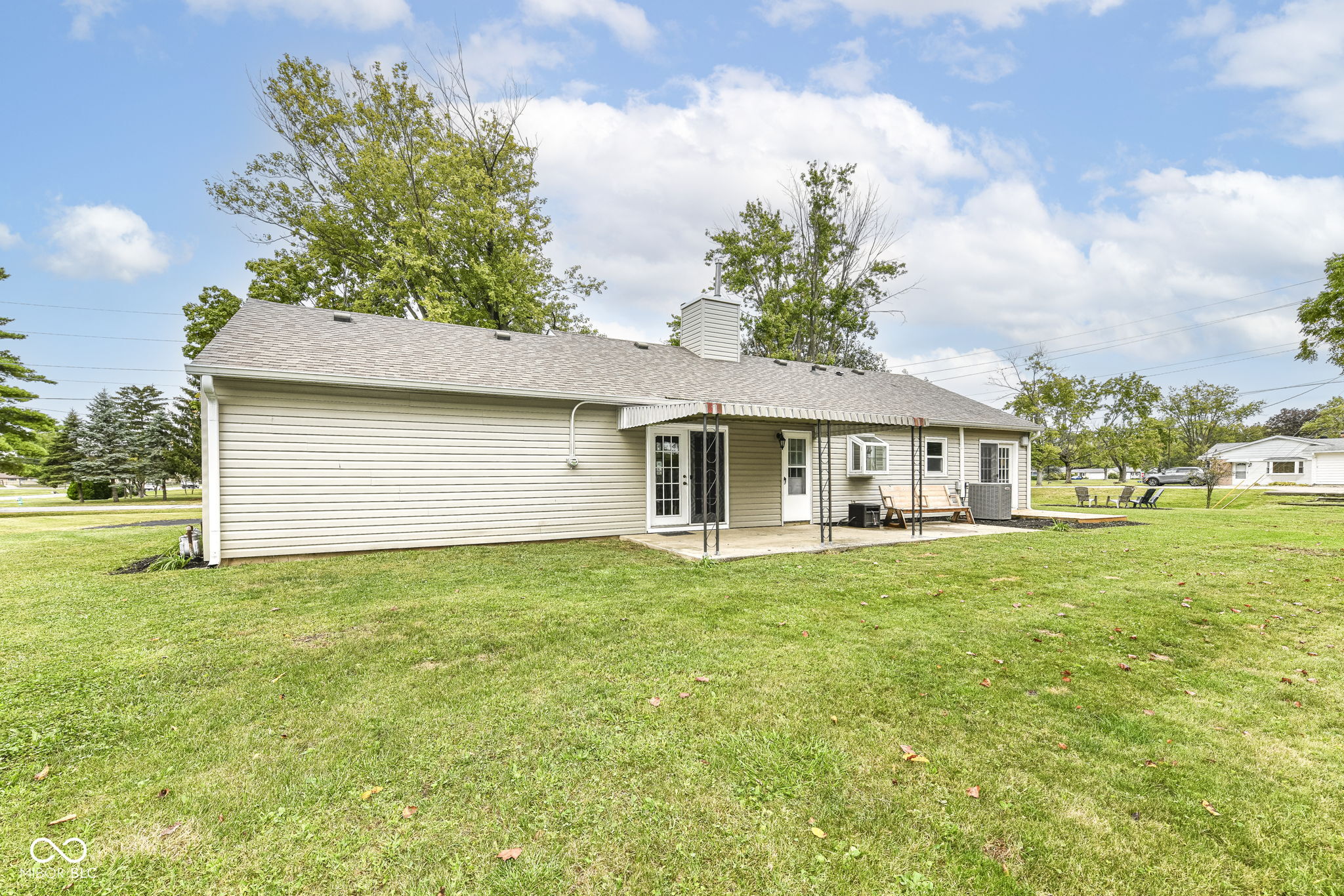 Indianapolis, Indiana 46256, United States, 3 Bedrooms Bedrooms, ,2 BathroomsBathrooms,Residential,Pending,42454