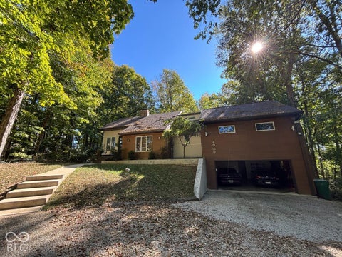 Photo of 4909 E County Road 450 N, Muncie, IN 47303 (MLS # 22132738)