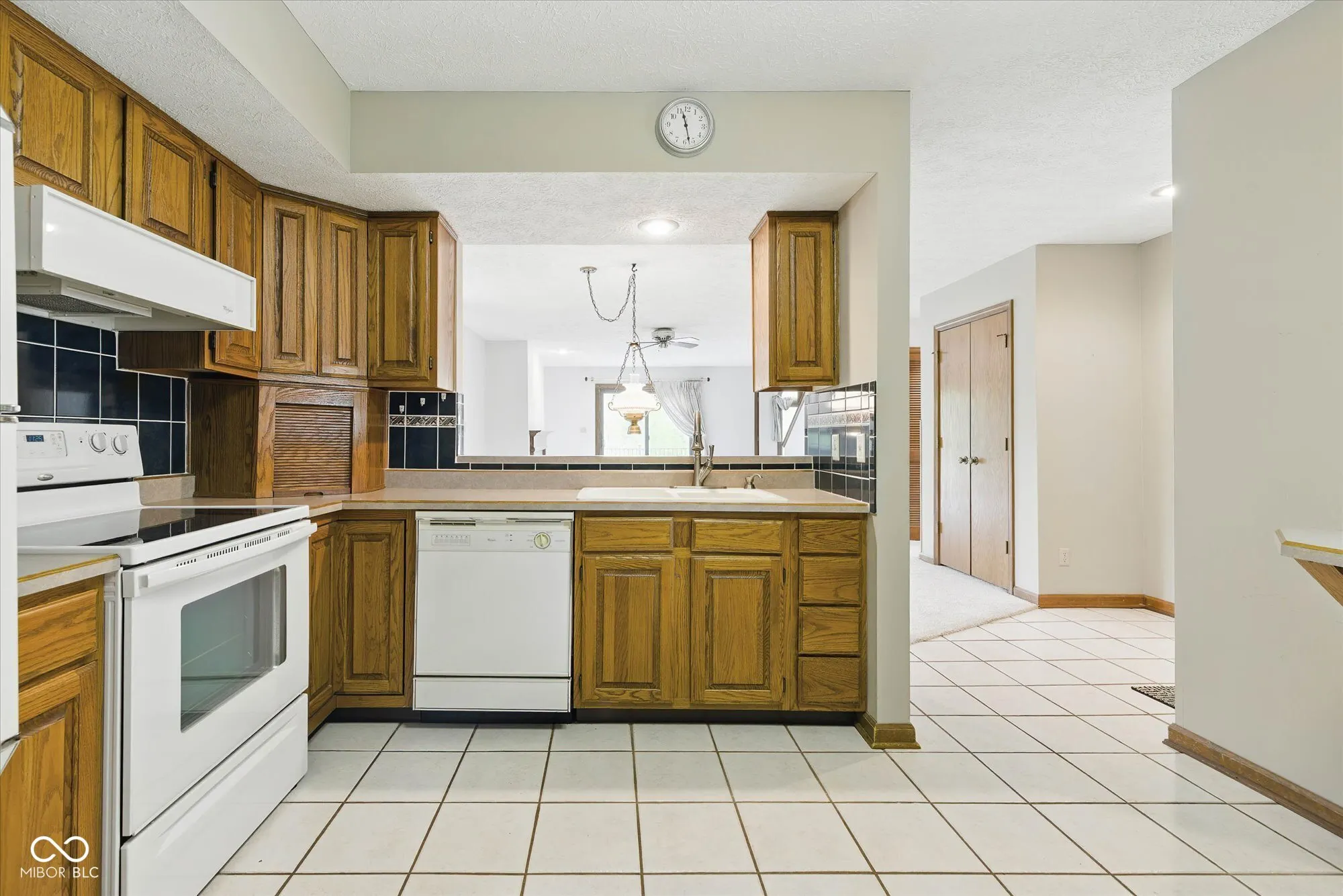 Brownsburg, Indiana 46112, United States, 3 Bedrooms Bedrooms, ,3 BathroomsBathrooms,Residential,Pending,121784