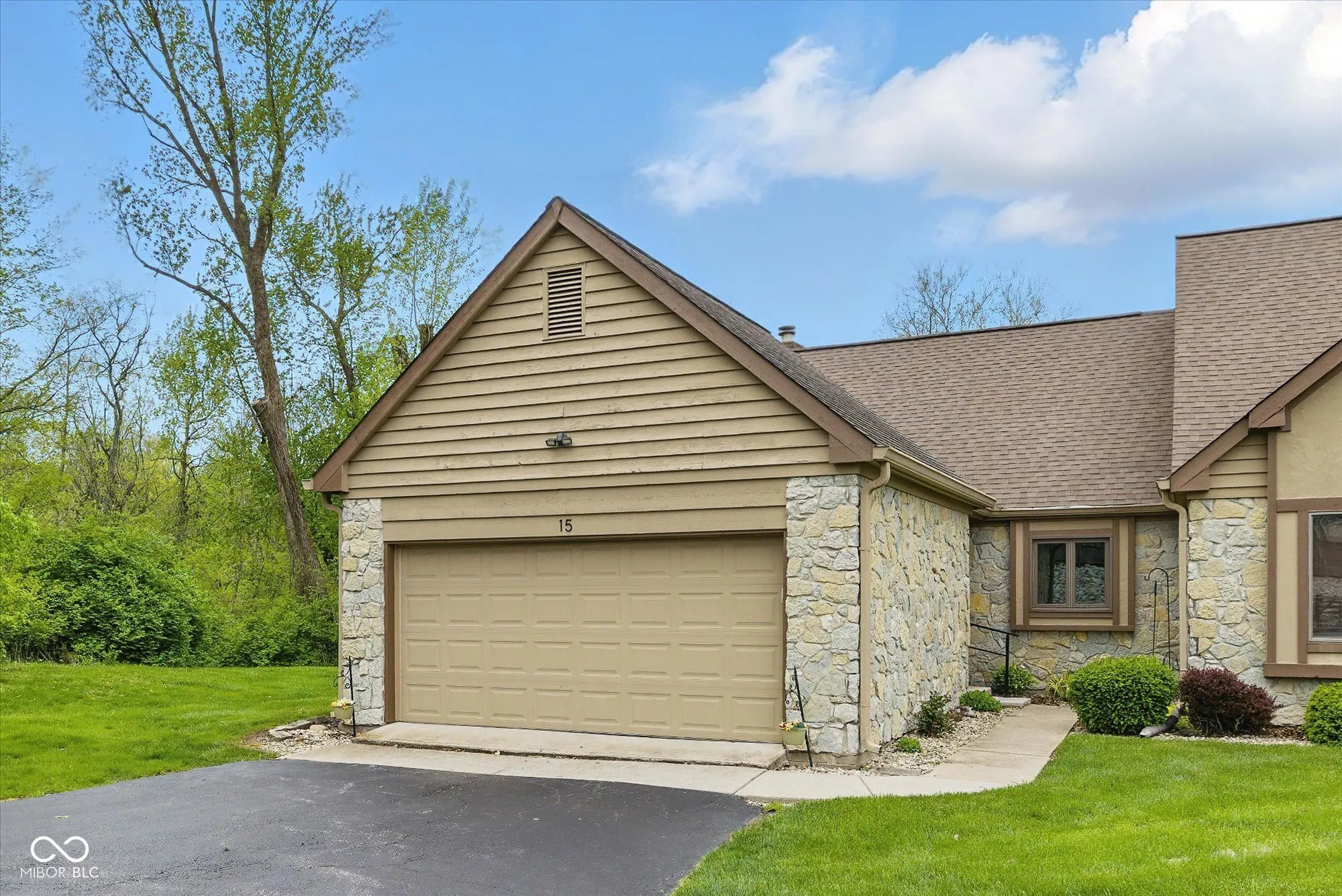 Brownsburg, Indiana 46112, United States, 3 Bedrooms Bedrooms, ,3 BathroomsBathrooms,Residential,Pending,121784