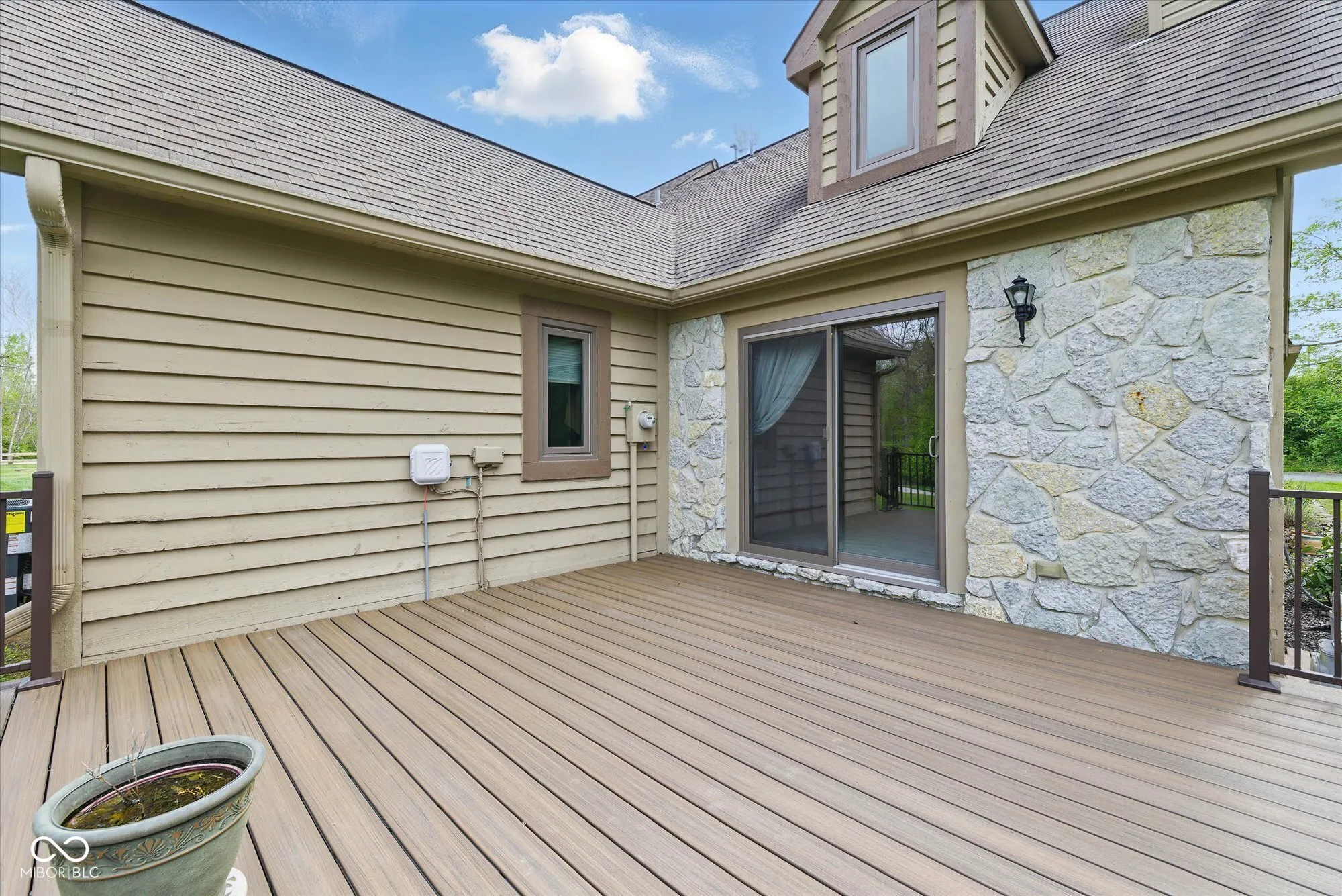 Brownsburg, Indiana 46112, United States, 3 Bedrooms Bedrooms, ,3 BathroomsBathrooms,Residential,Pending,121784