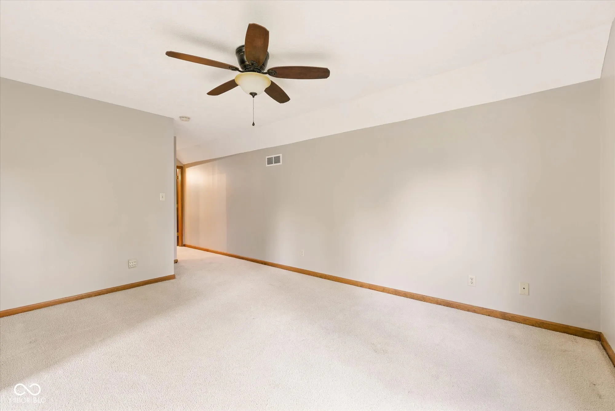 Brownsburg, Indiana 46112, United States, 3 Bedrooms Bedrooms, ,3 BathroomsBathrooms,Residential,Pending,121784