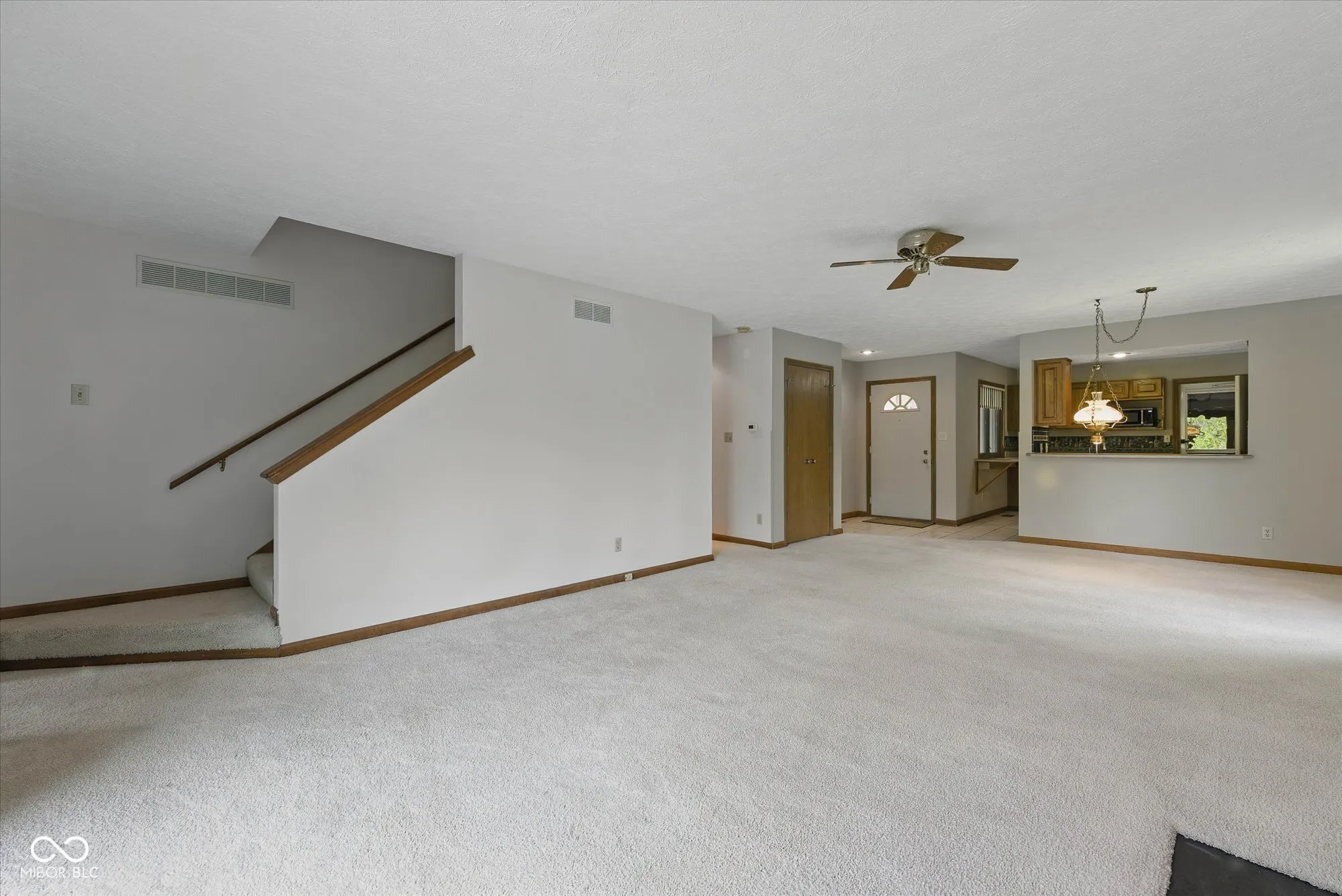 Brownsburg, Indiana 46112, United States, 3 Bedrooms Bedrooms, ,3 BathroomsBathrooms,Residential,Pending,121784