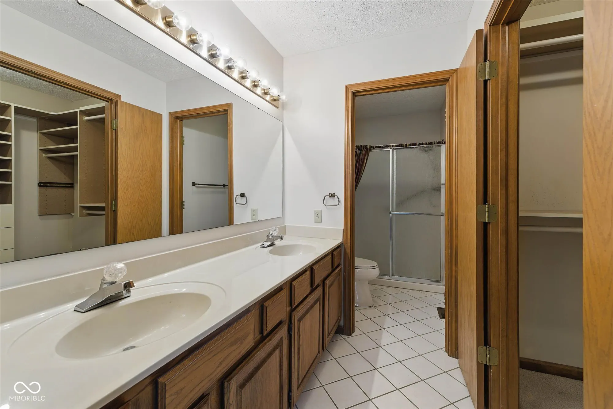 Brownsburg, Indiana 46112, United States, 3 Bedrooms Bedrooms, ,3 BathroomsBathrooms,Residential,Pending,121784