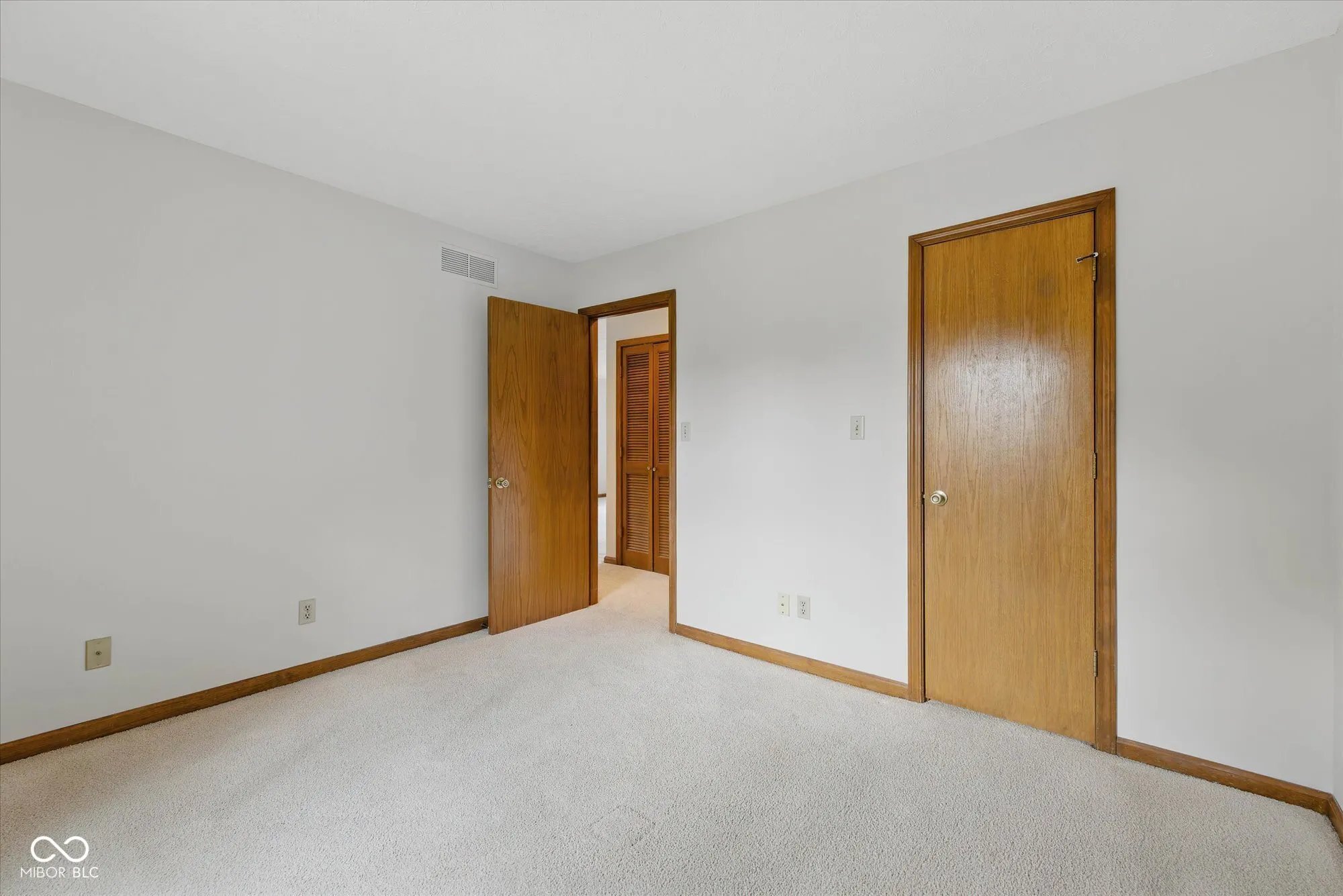 Brownsburg, Indiana 46112, United States, 3 Bedrooms Bedrooms, ,3 BathroomsBathrooms,Residential,Pending,121784