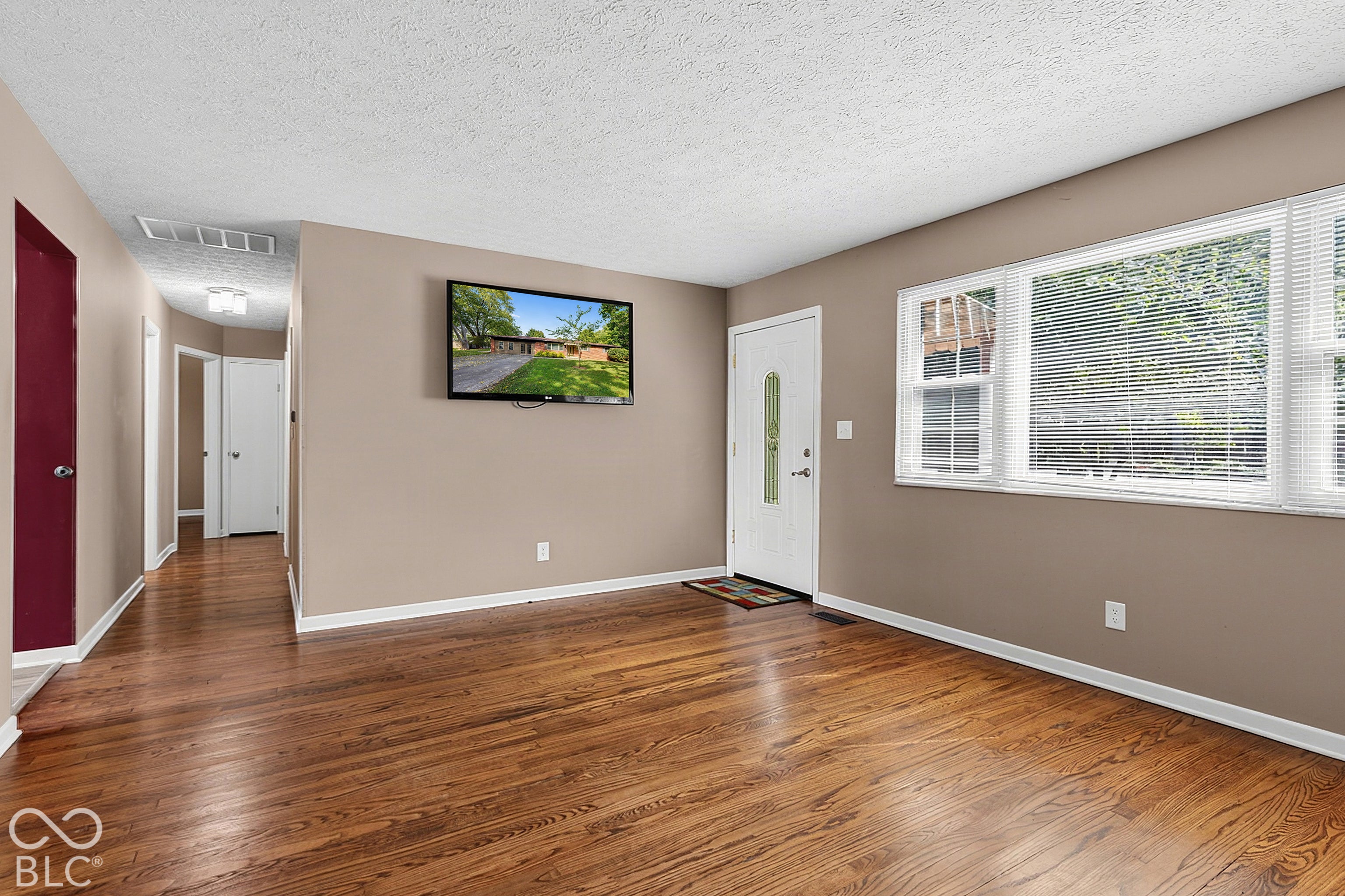 8440 W 88th Street