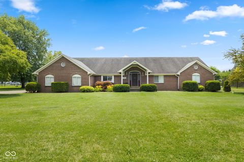 1439 E McKenzie Road Greenfield IN 46140